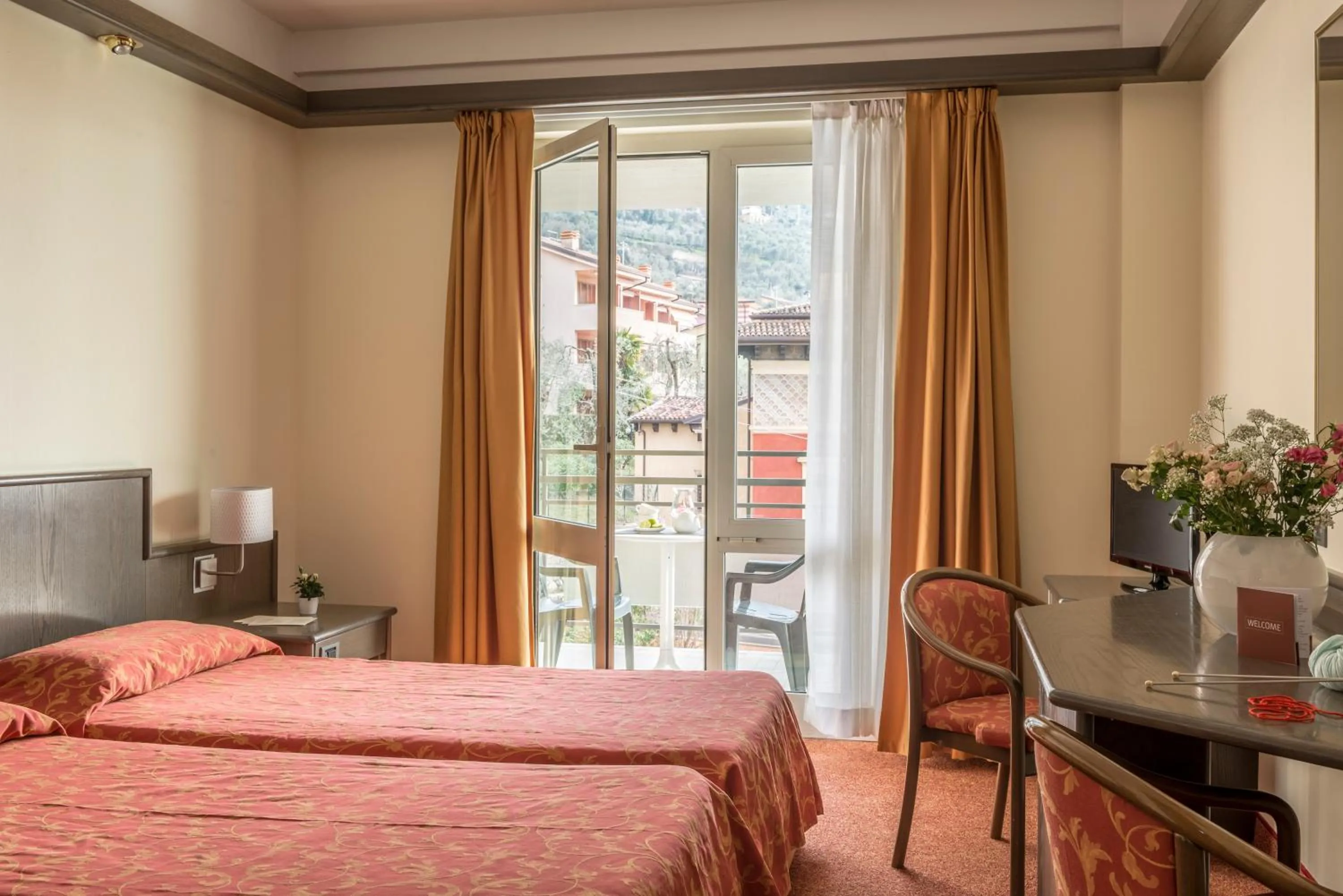 Bedroom, Bed in Hotel Drago - Garda Lake Collection