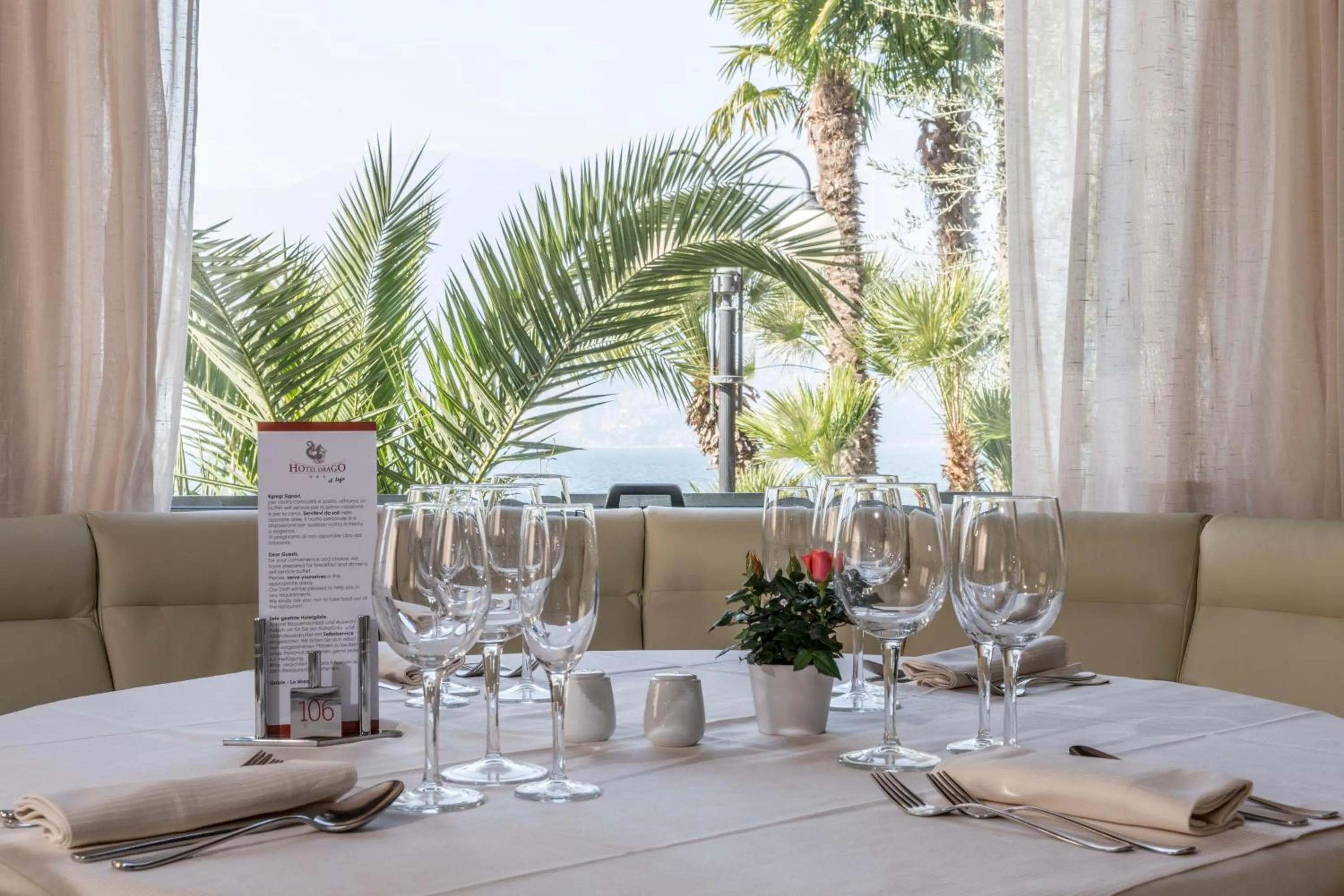 Restaurant/places to eat in Hotel Drago - Garda Lake Collection