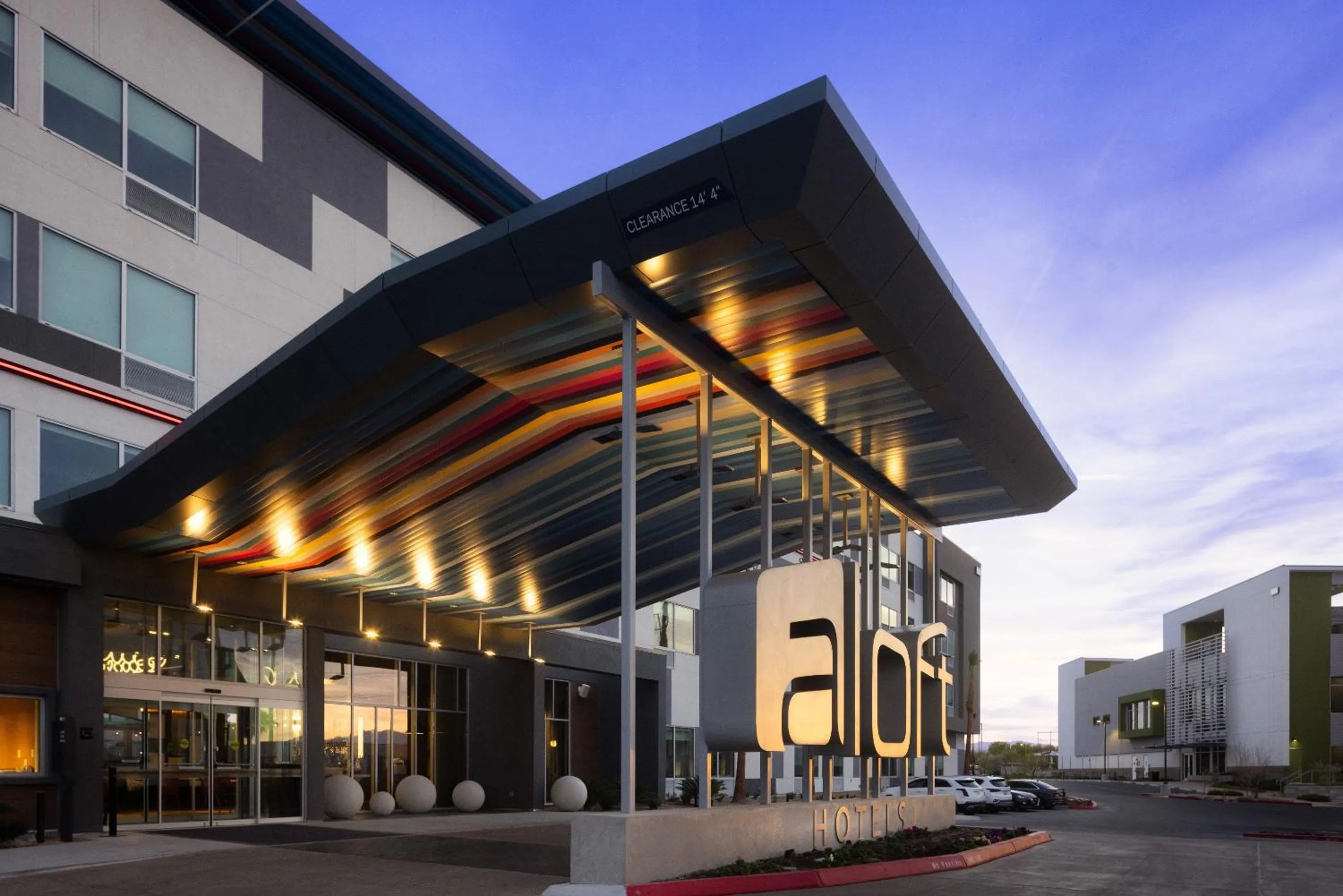 Facade/entrance in Aloft Henderson