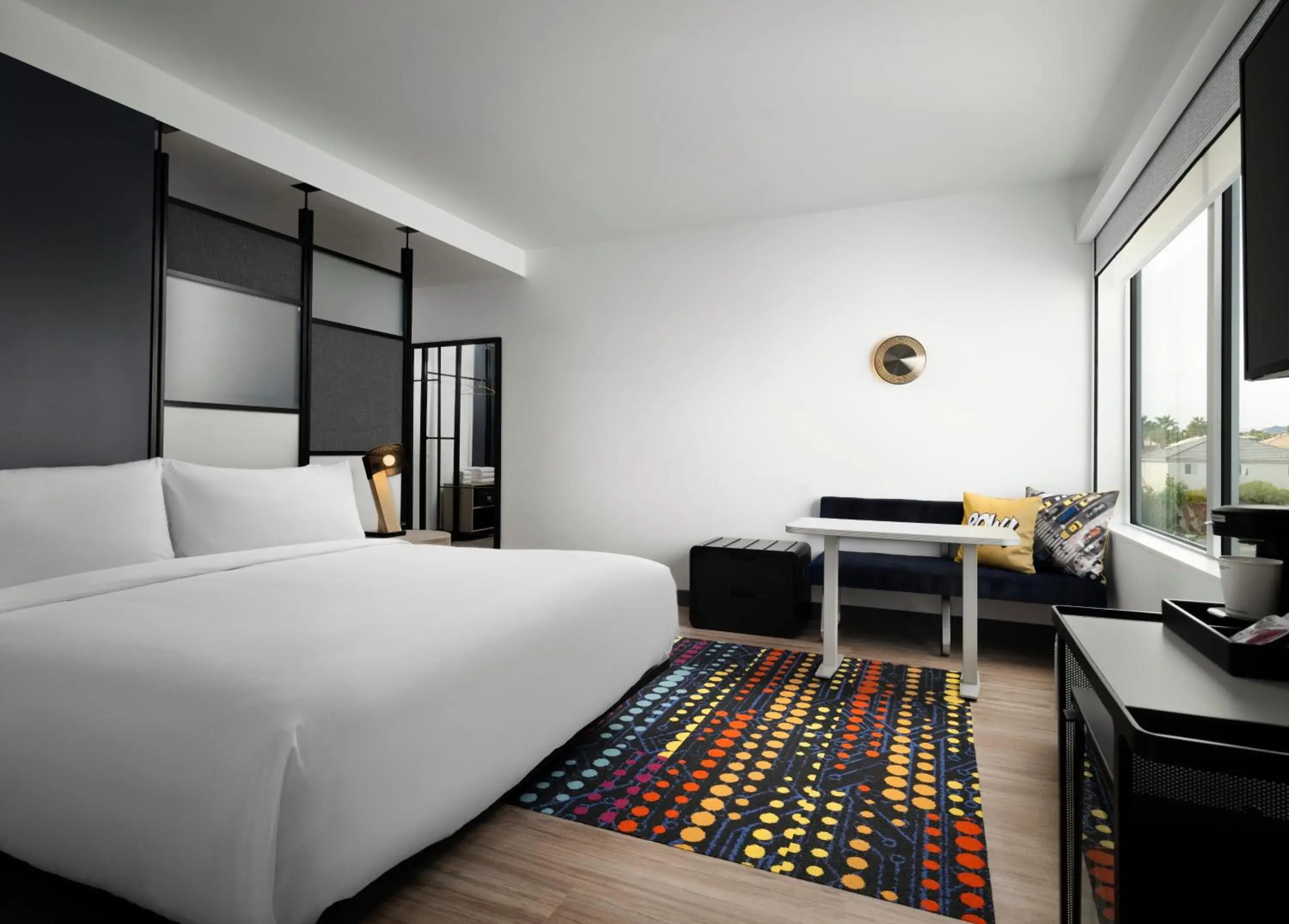 Large King Room in Aloft Henderson Large King Room in Aloft Henderson