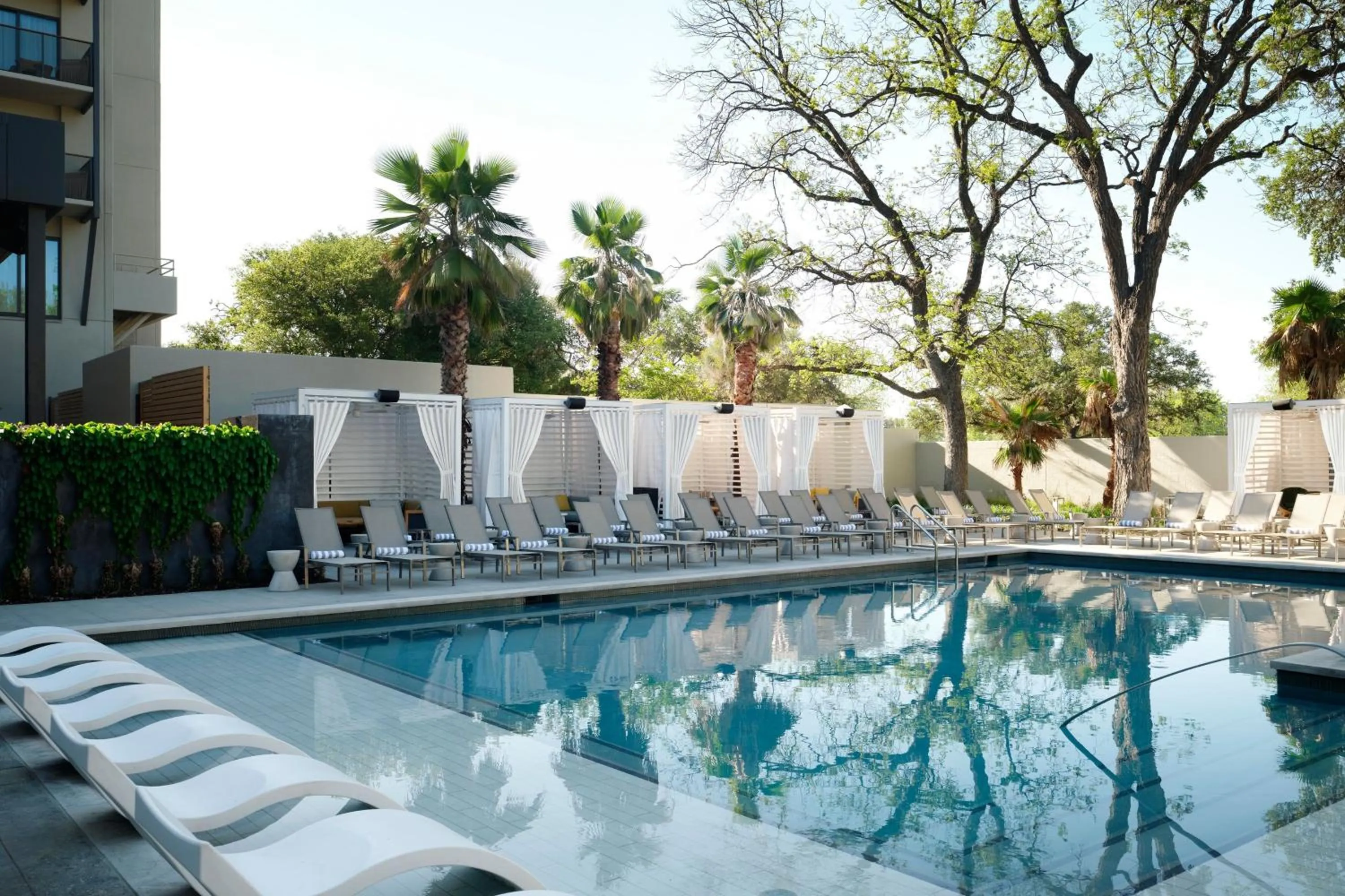 Swimming pool in Plaza San Antonio Hotel & Spa, Autograph Collection
