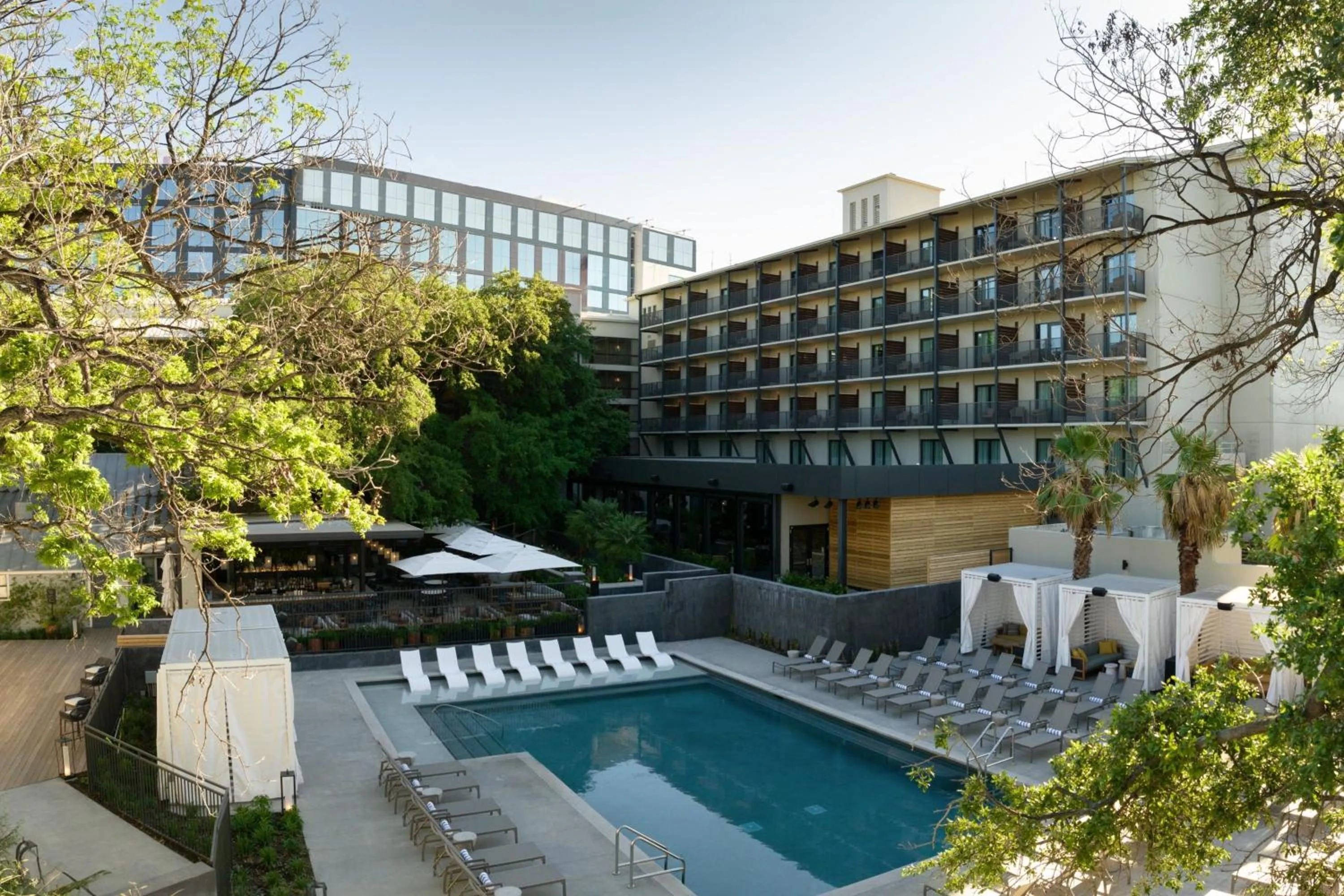 Swimming pool in Plaza San Antonio Hotel & Spa, Autograph Collection