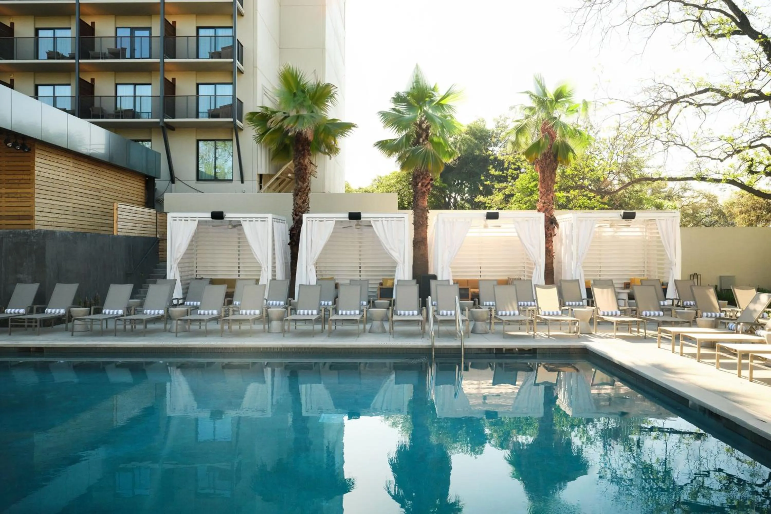 Swimming pool in Plaza San Antonio Hotel & Spa, Autograph Collection