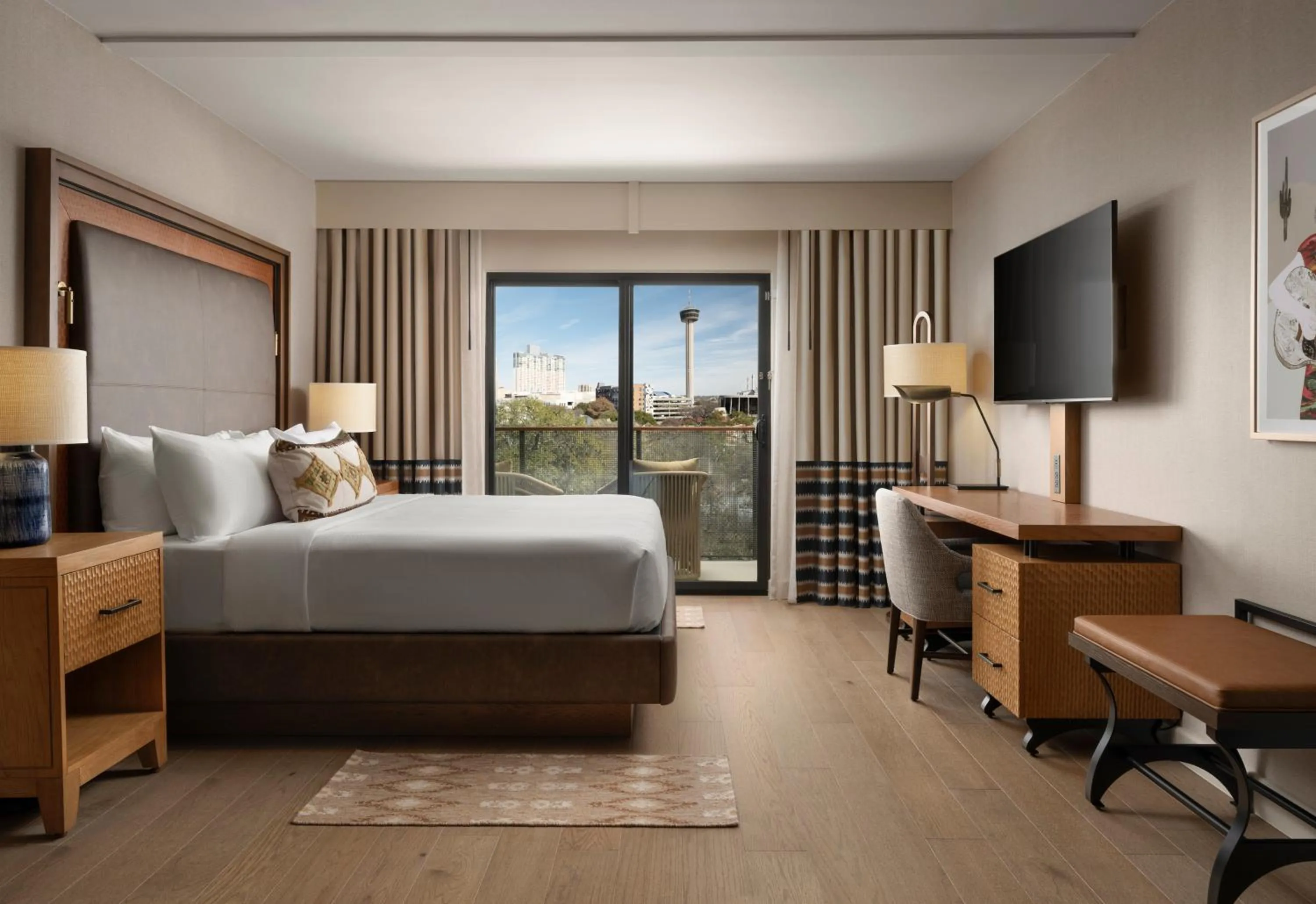 Photo of the whole room, Bed in Plaza San Antonio Hotel & Spa, Autograph Collection