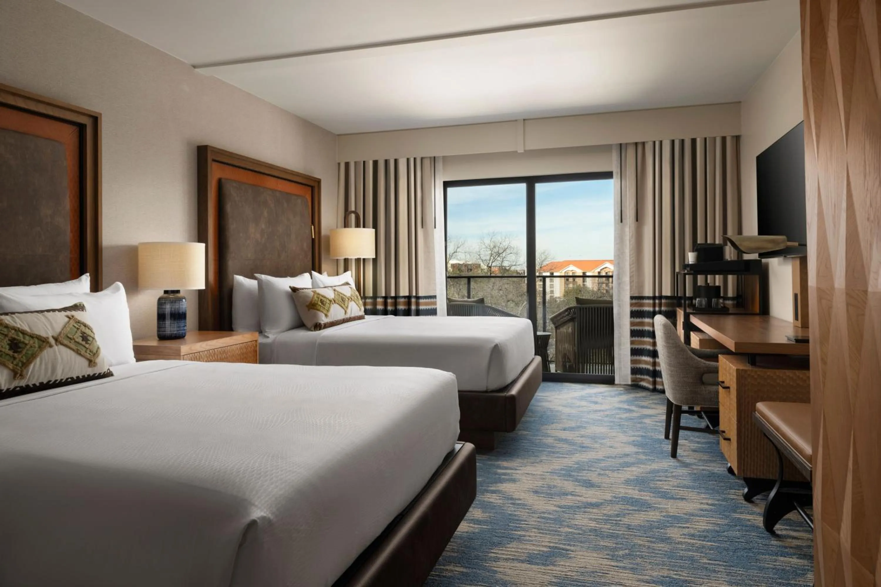 Photo of the whole room, Bed in Plaza San Antonio Hotel & Spa, Autograph Collection