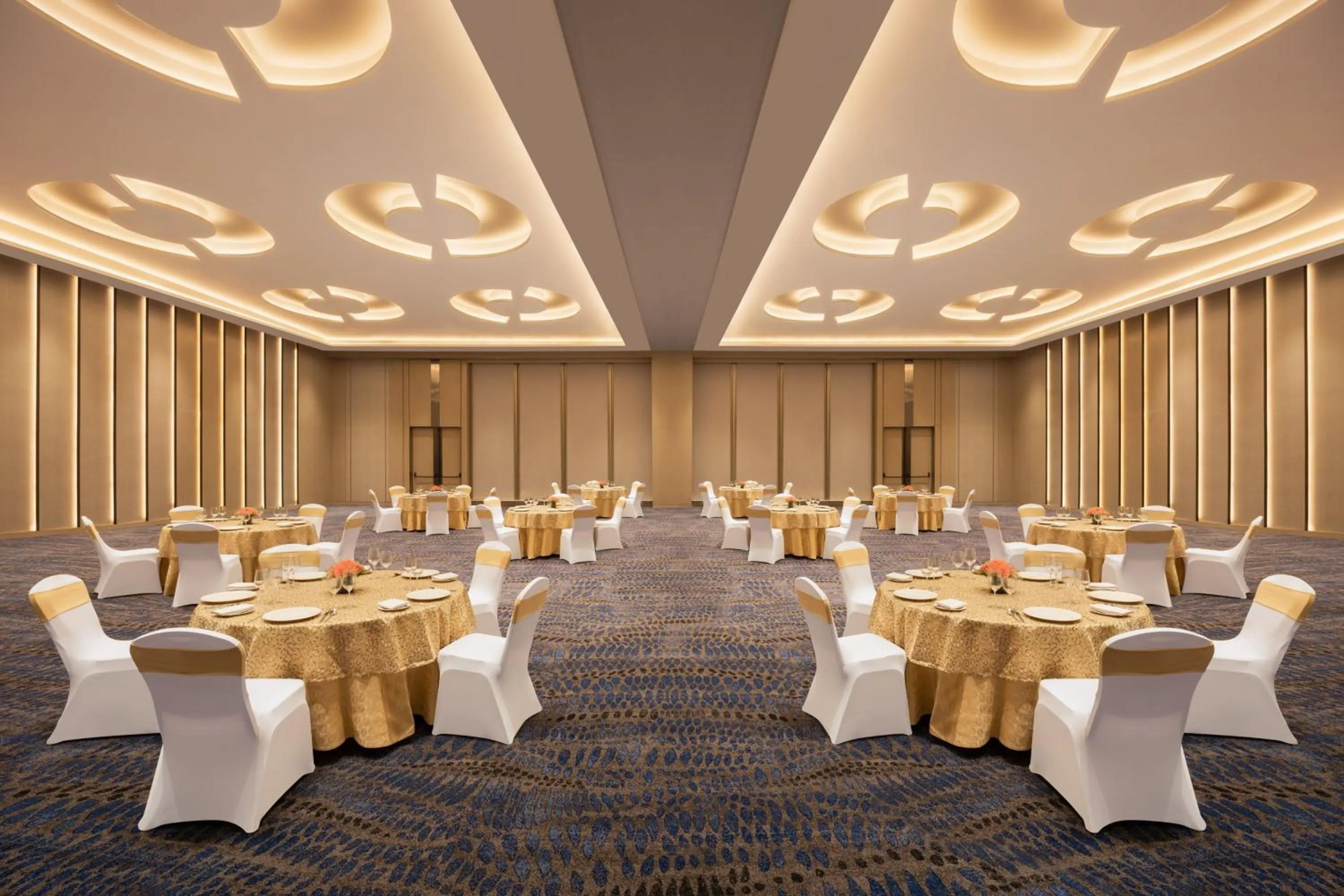 Meeting/conference room in Courtyard by Marriott Shillong