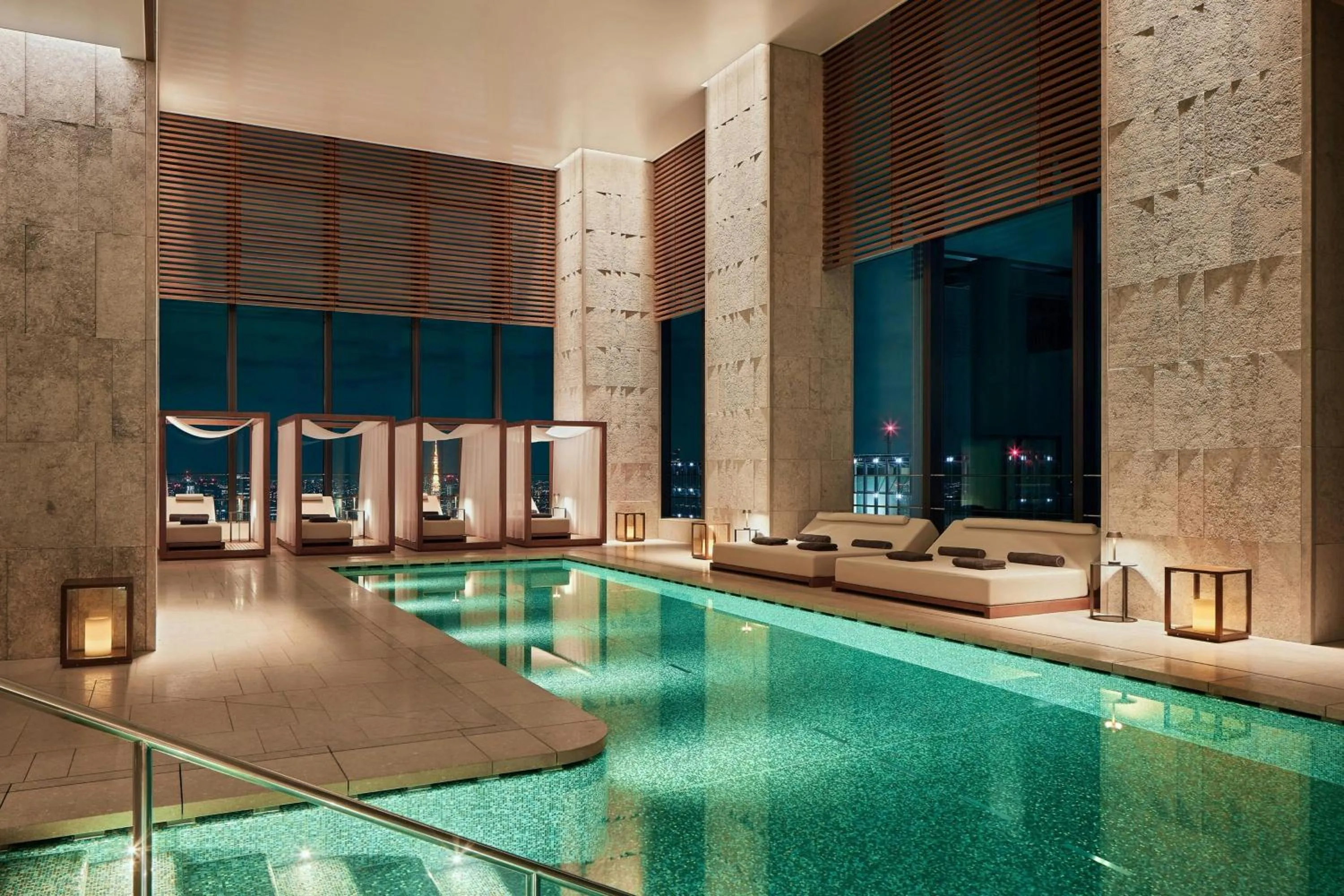 Swimming pool in Bvlgari Hotel Tokyo