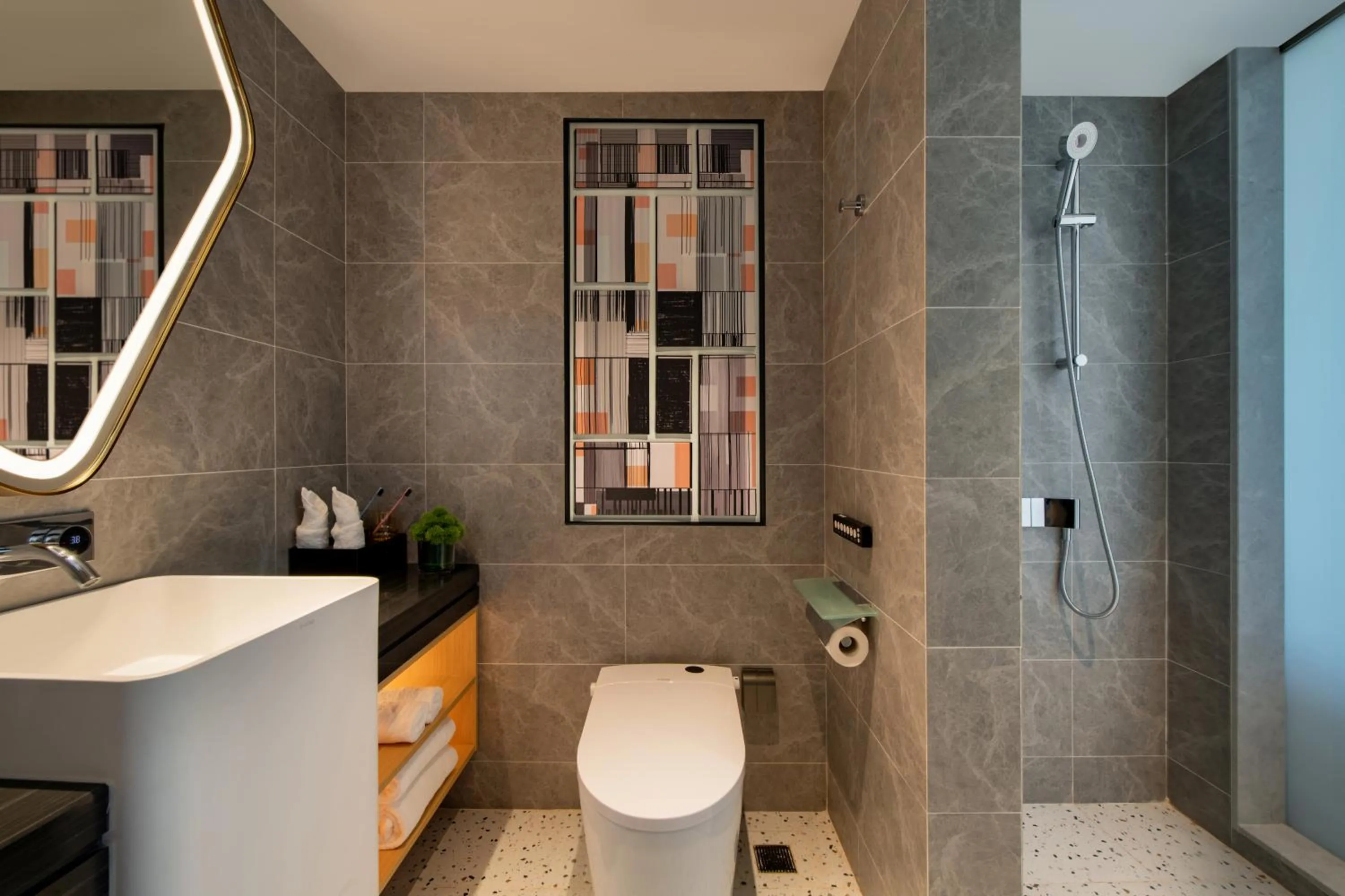 Shower in Guangzhou Hotel