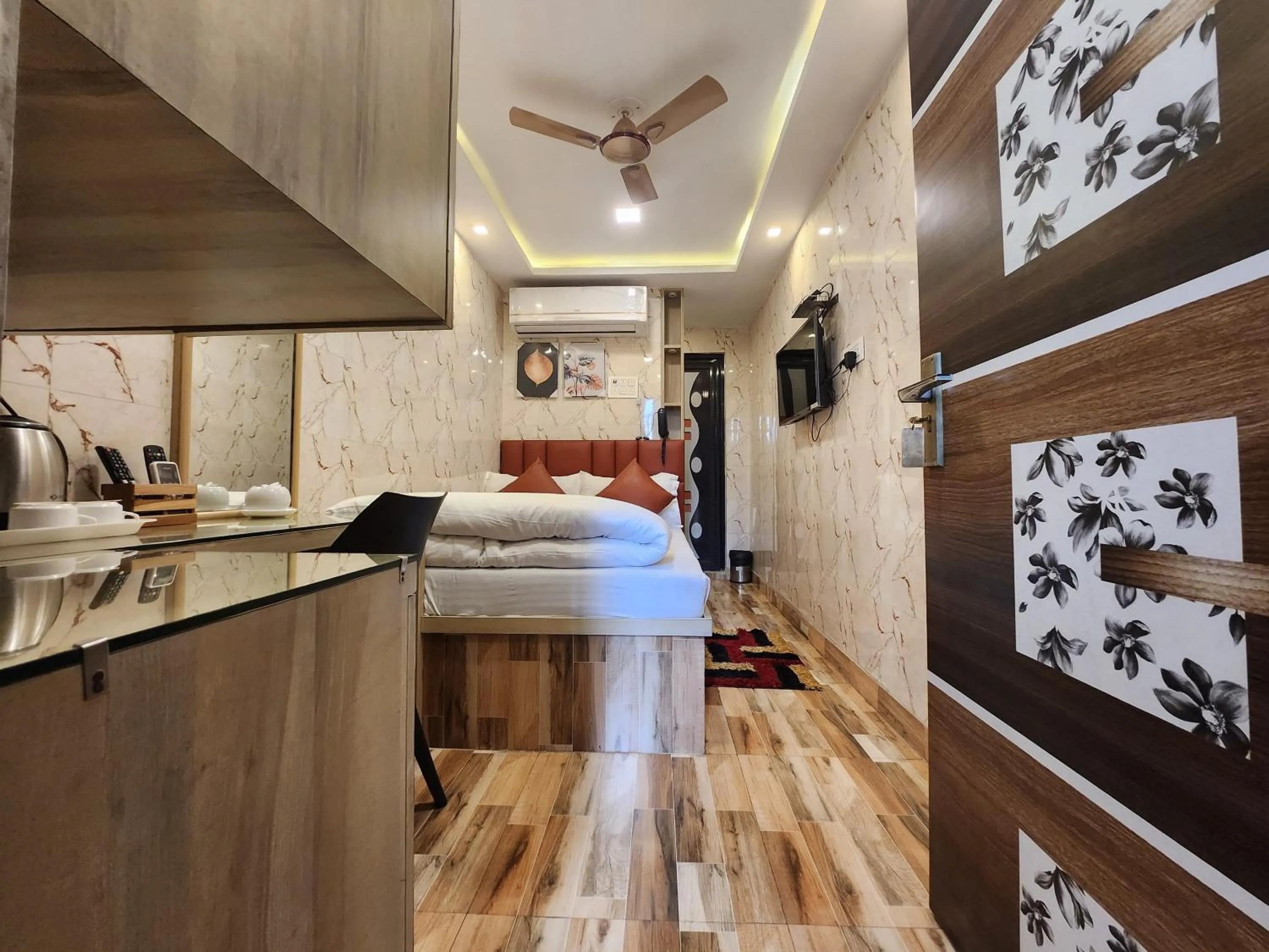 Bed in The City of Joy