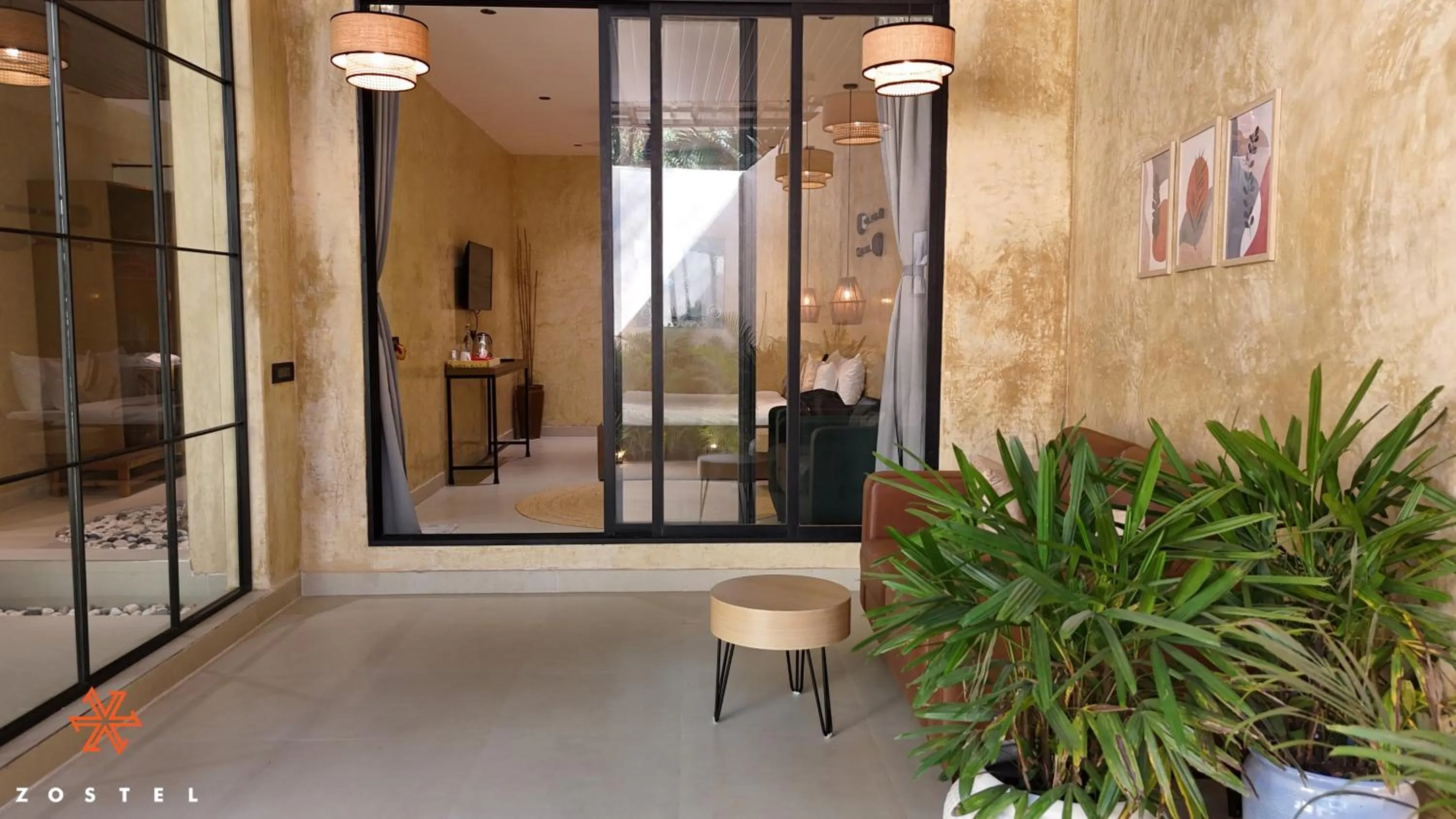 Living room in Zostel Goa, Morjim