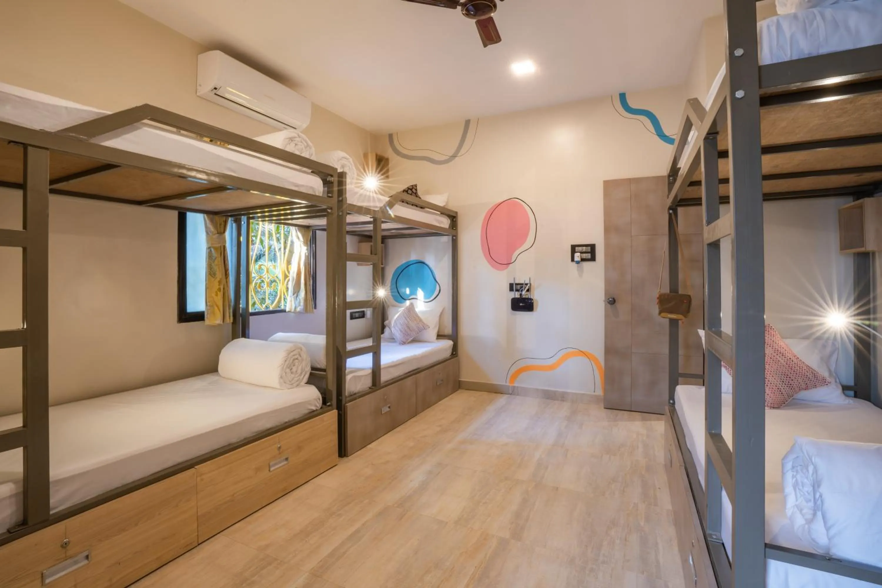 Bed in Zostel Goa, Morjim