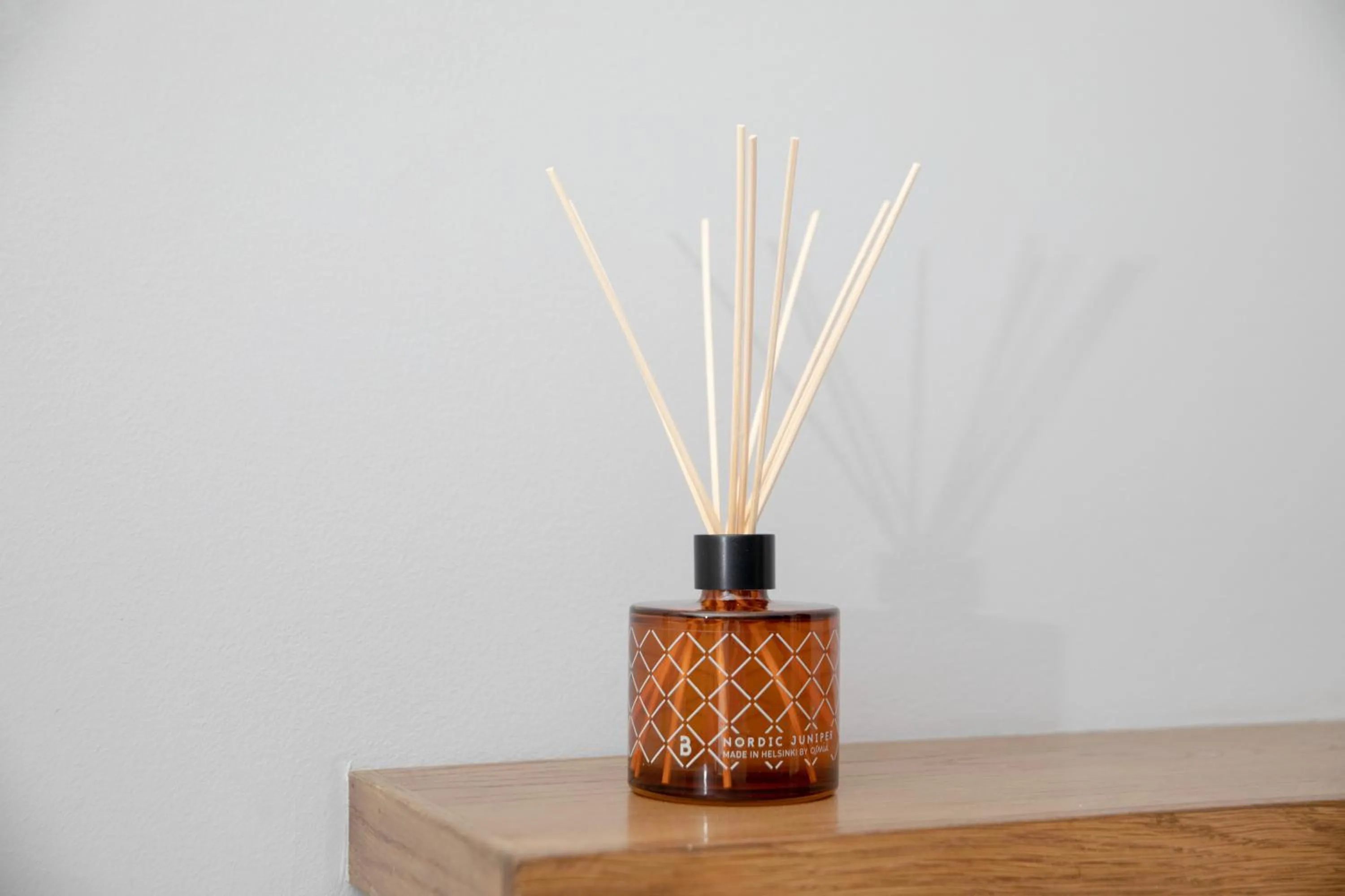 Logo/Certificate/Sign in Bob W Oslo Gamle