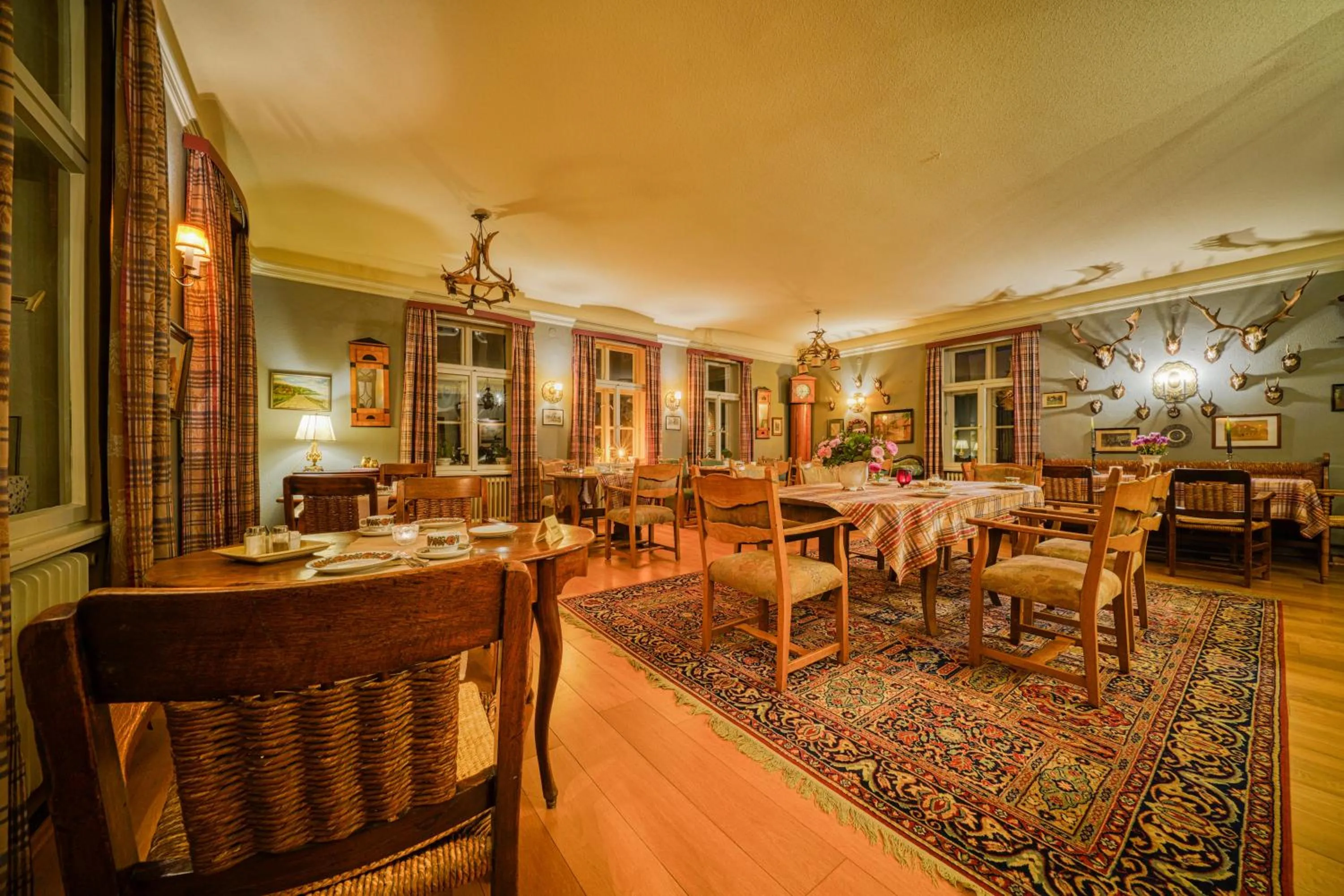 Restaurant/places to eat in Hotel Zur Eule