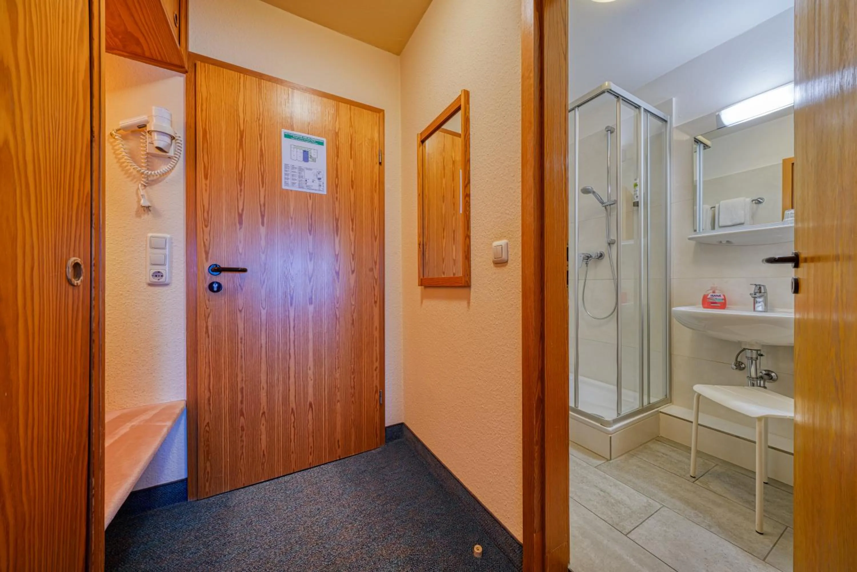 Photo of the whole room in Hotel Zur Eule