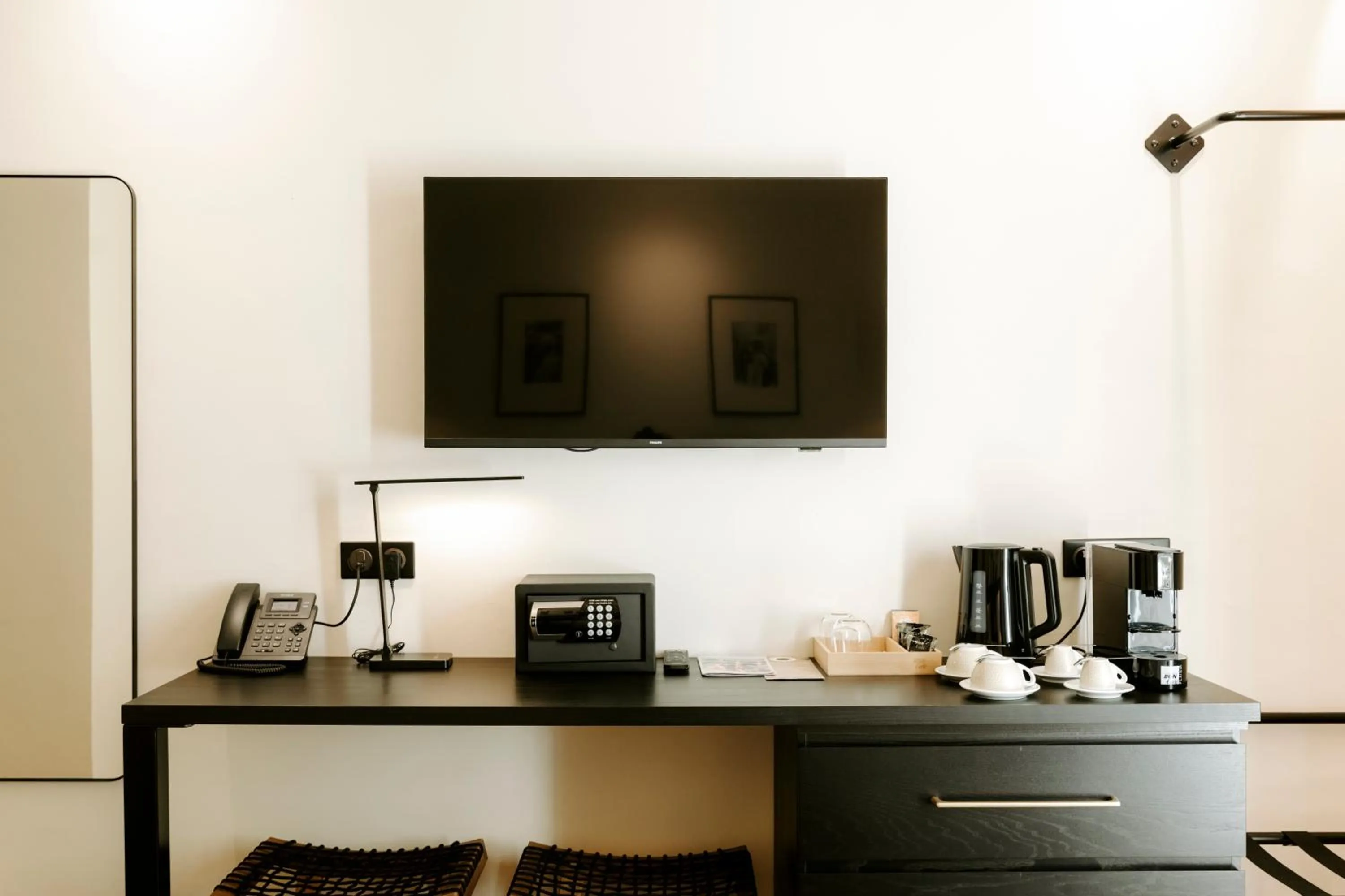 TV and multimedia in Soko Hotels-Pont du Gard