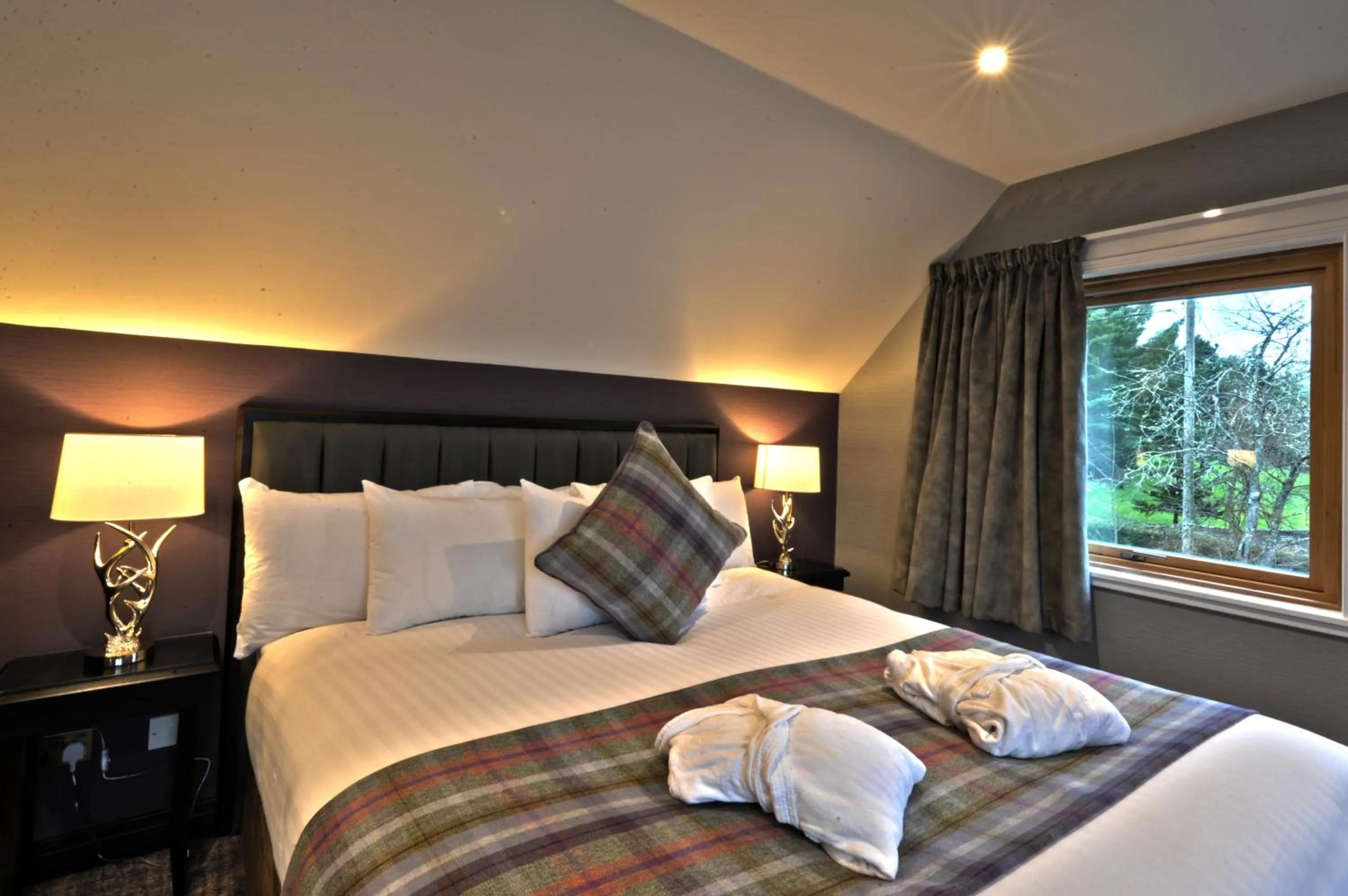 Bed in The Beach House Loch Lomond