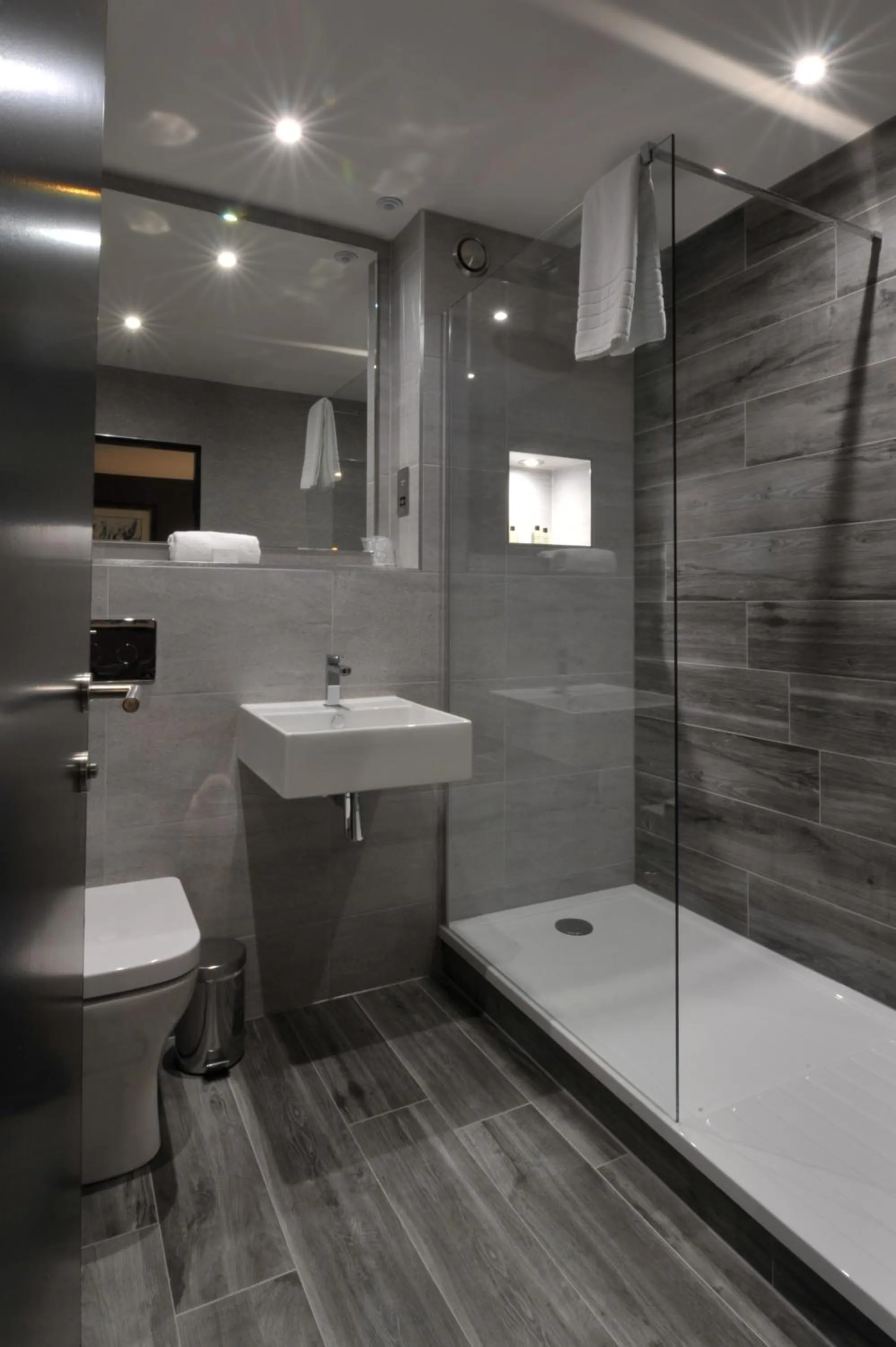 Shower in The Beach House Loch Lomond