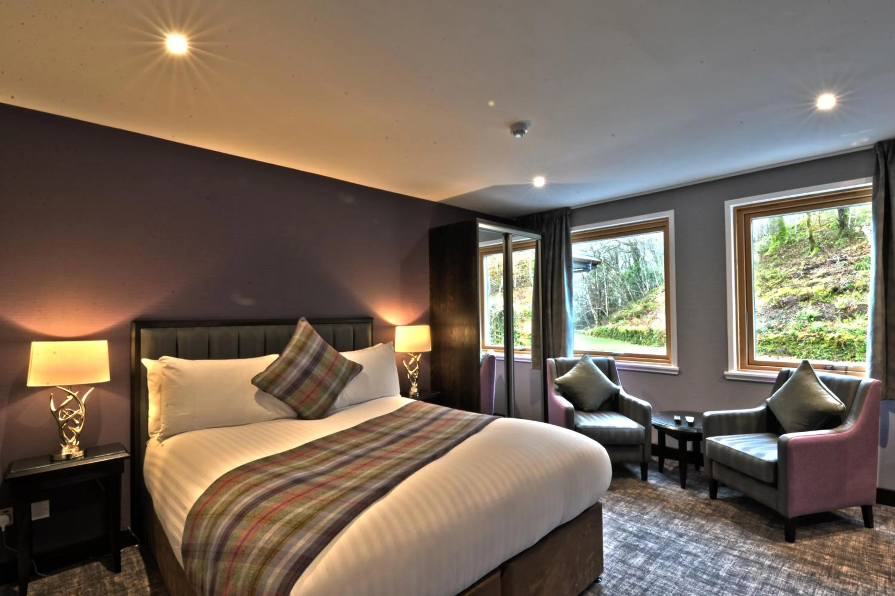Seating area, Bed in The Beach House Loch Lomond