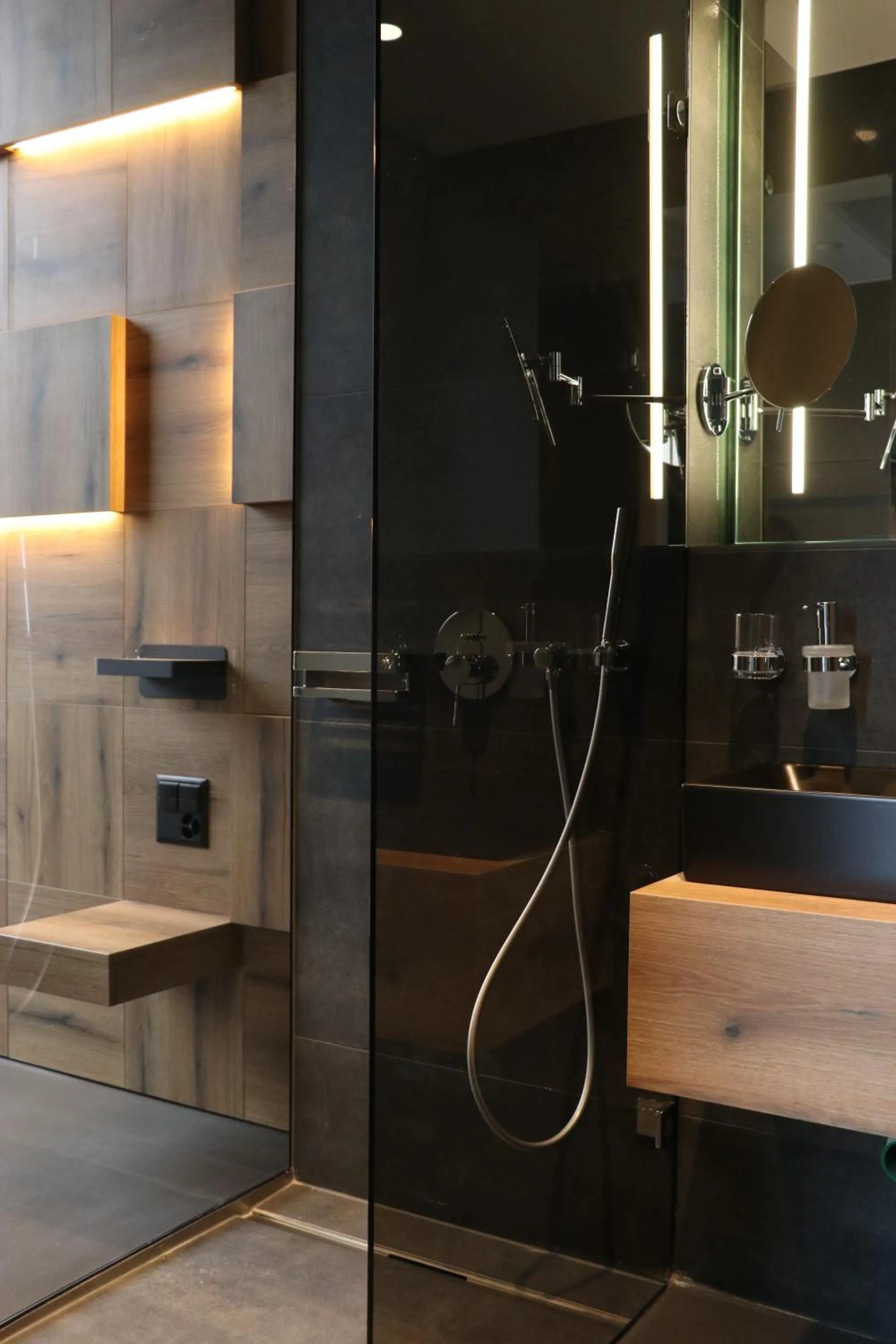 Shower in VISIONAPARTMENTS Glattbrugg - contactless check-in