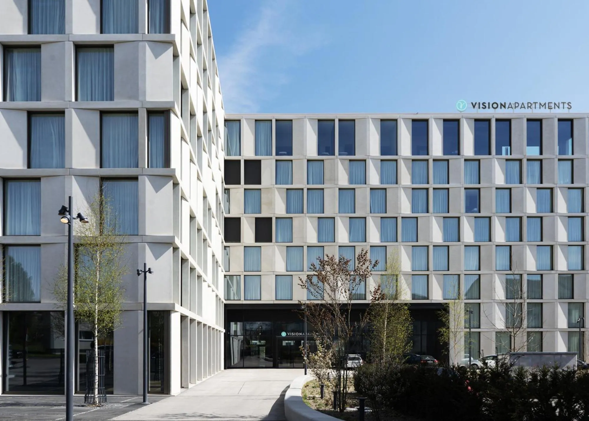 Property building in VISIONAPARTMENTS Glattbrugg - contactless check-in