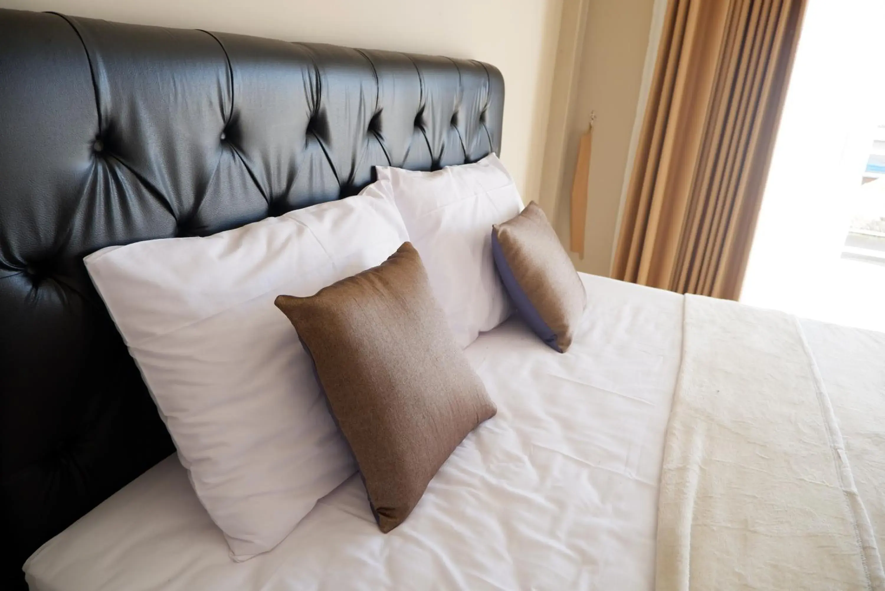 King Room with Garden View in Gunza Bed and Breakfast King Room with Garden View in Gunza Bed and Breakfast