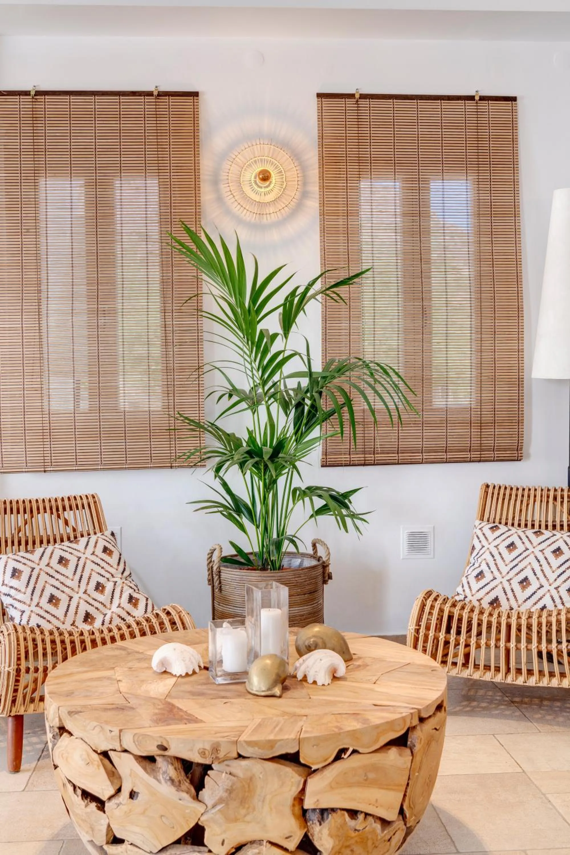 Seating area in Hotel Benois