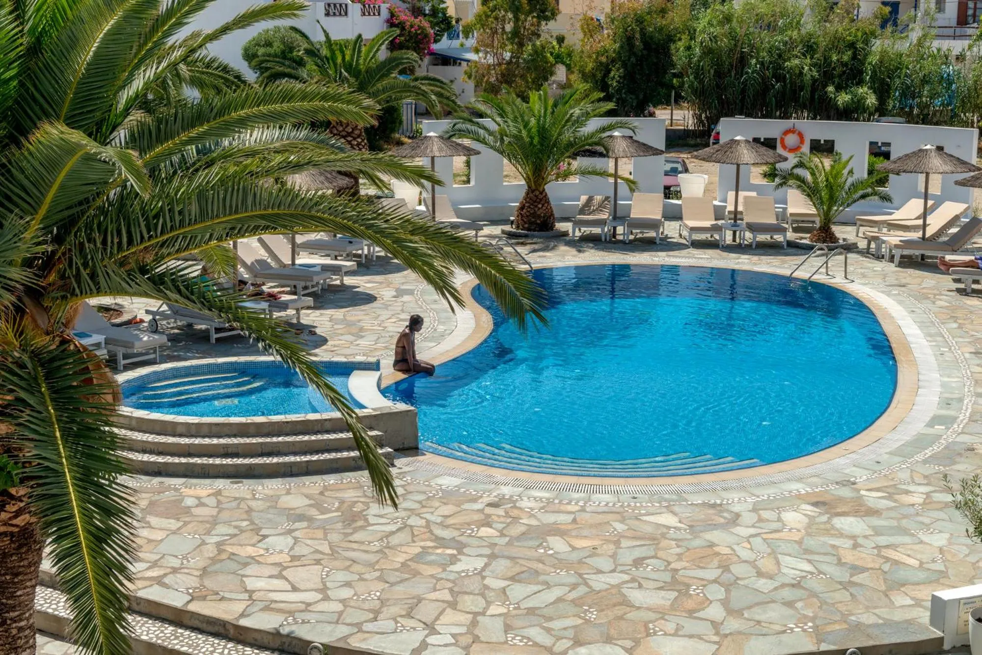 Swimming pool in Hotel Benois
