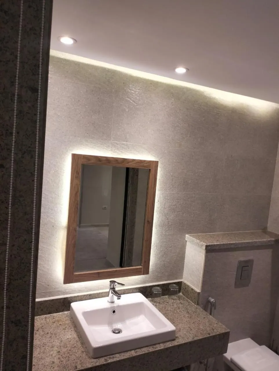 Bathroom in Pyramid Front Hotel