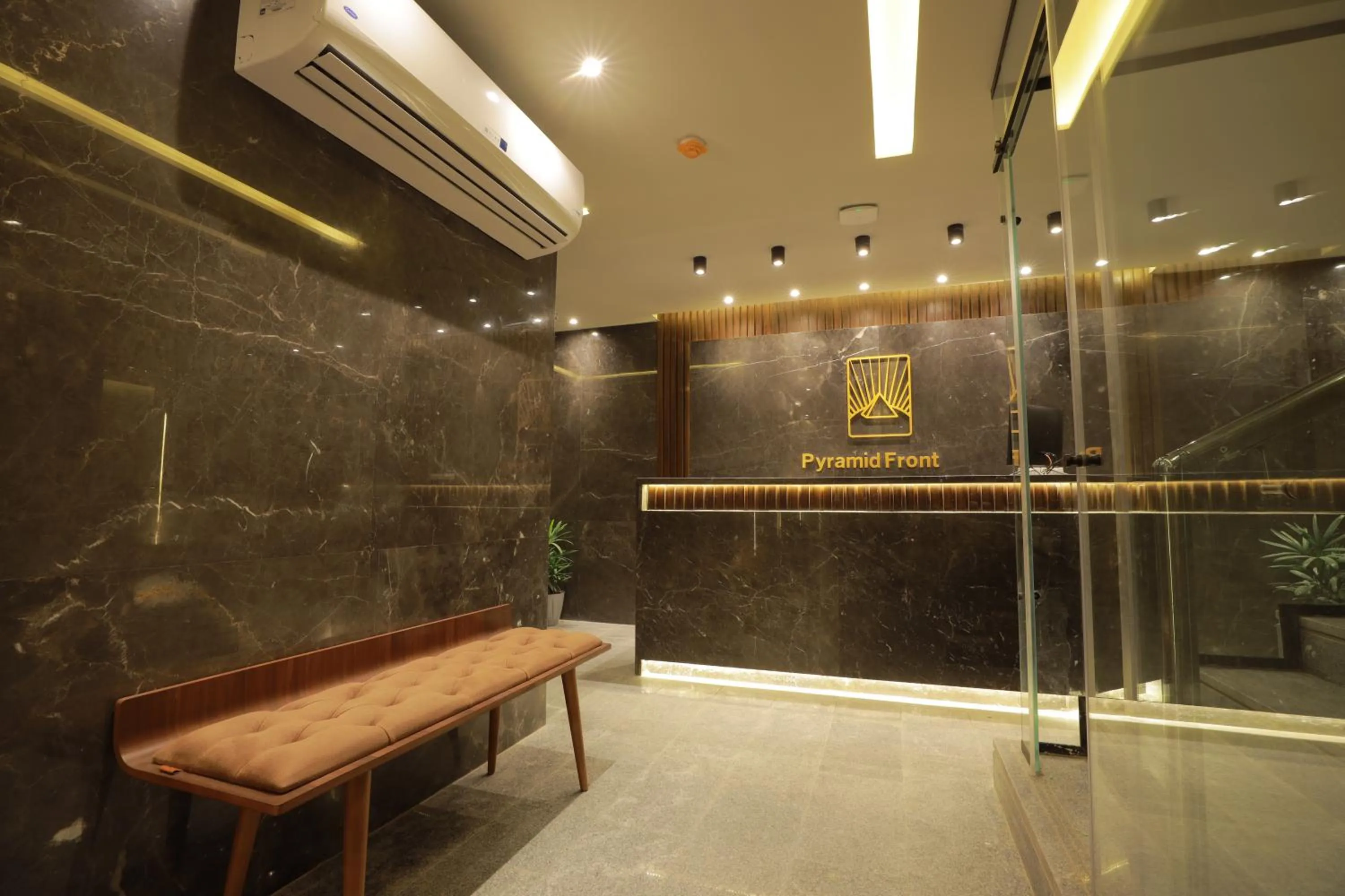 Lobby or reception in Pyramid Front Hotel