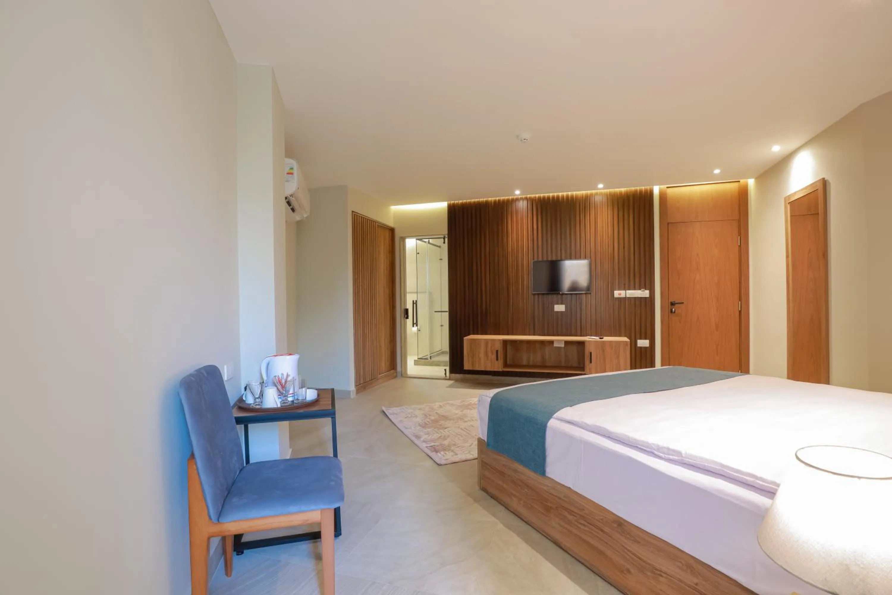 Bed in Pyramid Front Hotel