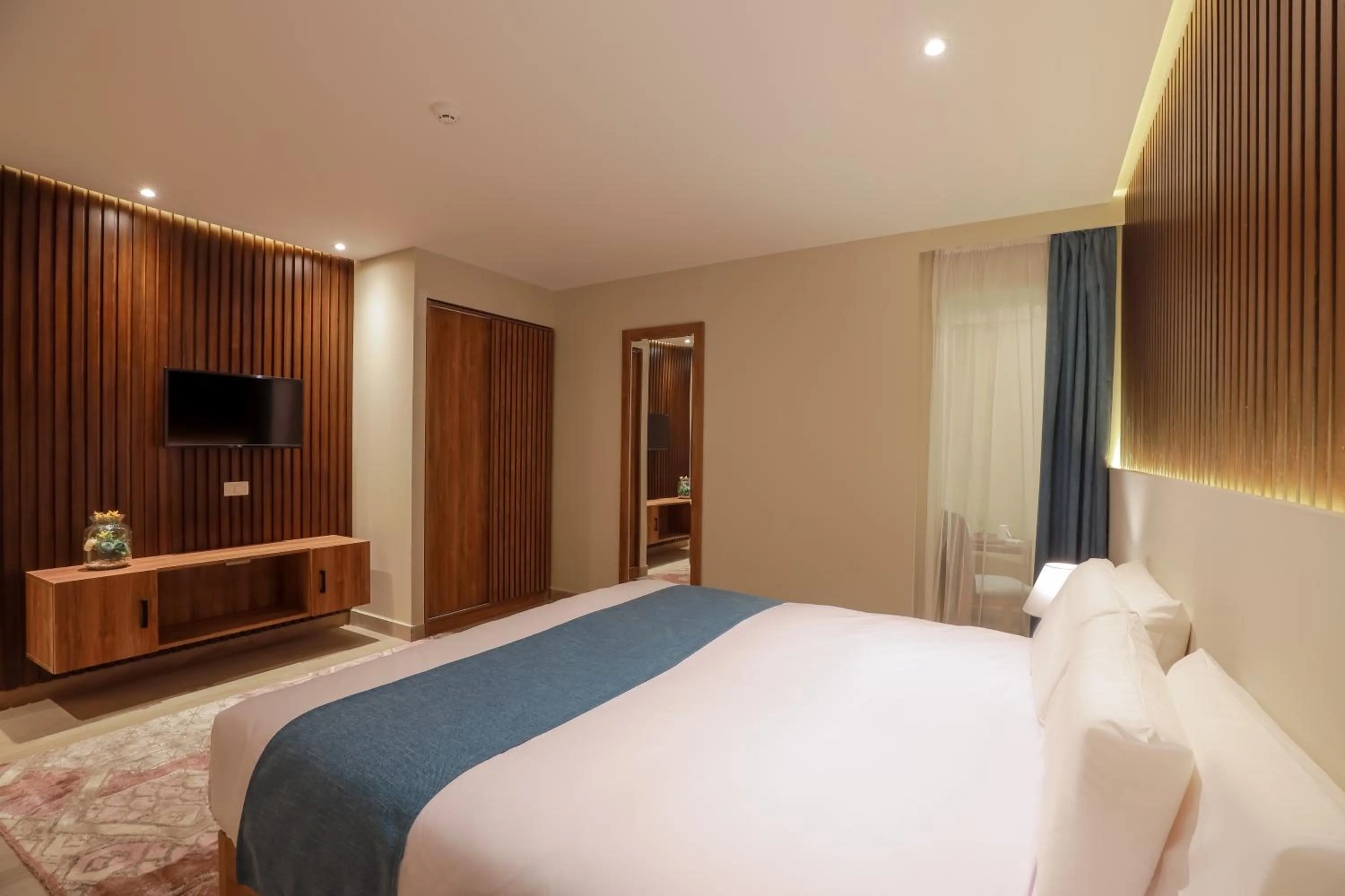 Bed in Pyramid Front Hotel