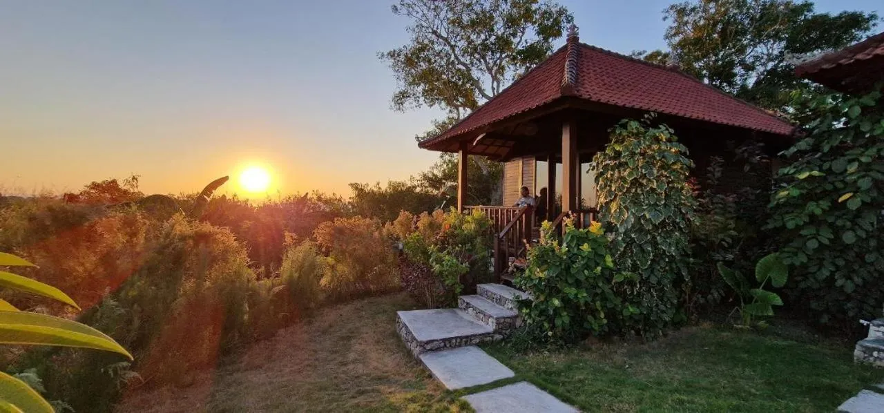 Sunset Hill Lembongan