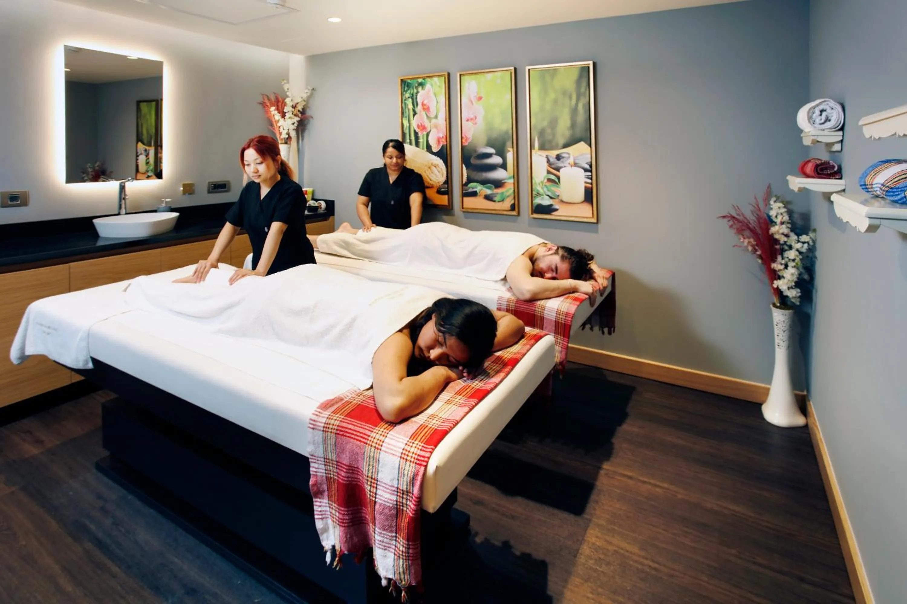 Massage, Bed in Kate Hotel Special Class & SPA