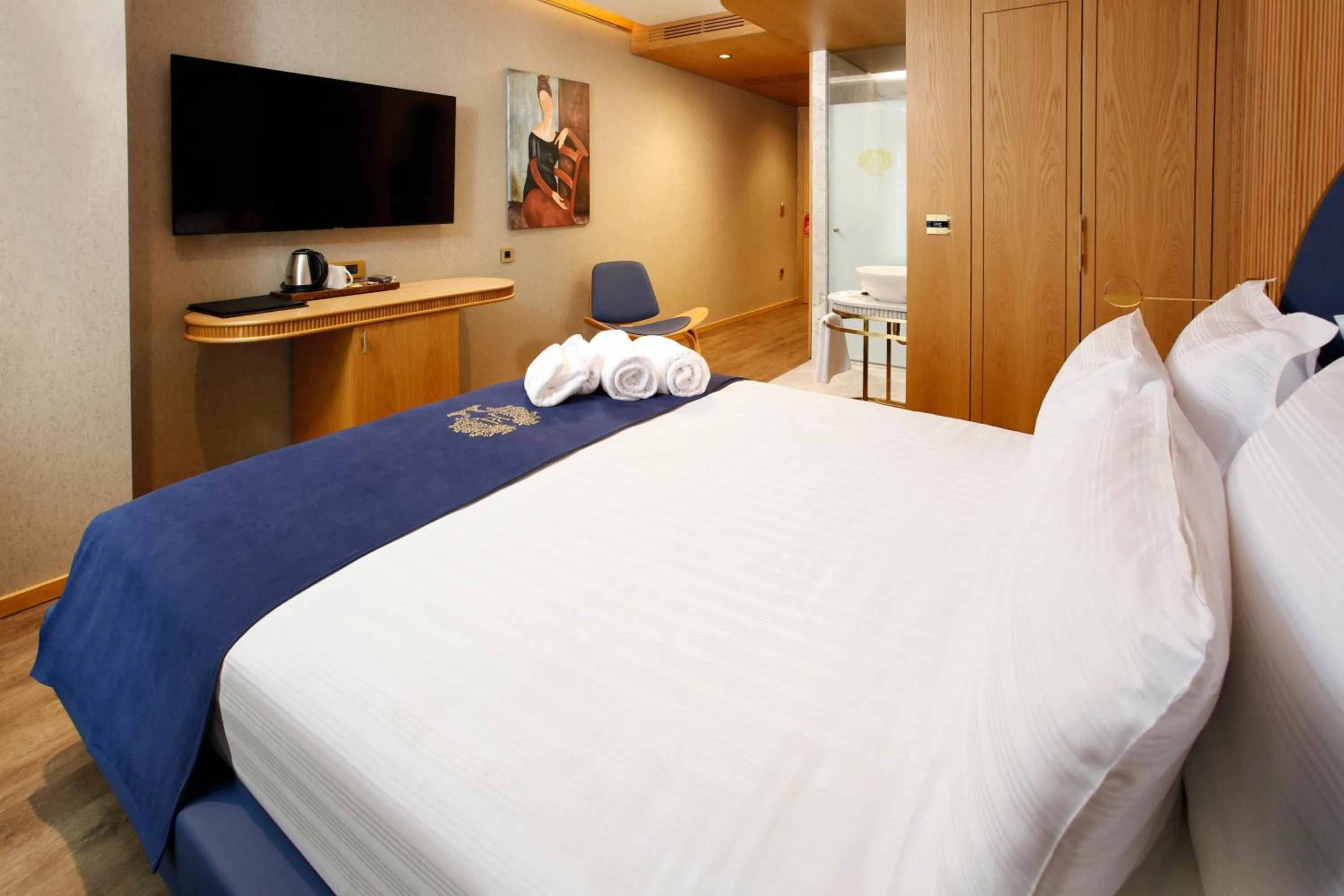 TV and multimedia, Bed in Kate Hotel Special Class & SPA