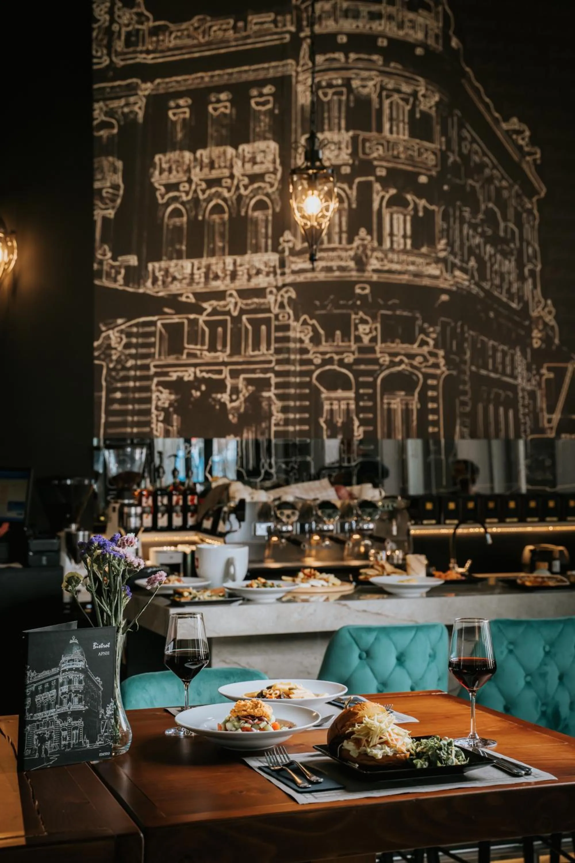 Restaurant/places to eat in Arni Hotel Domotel