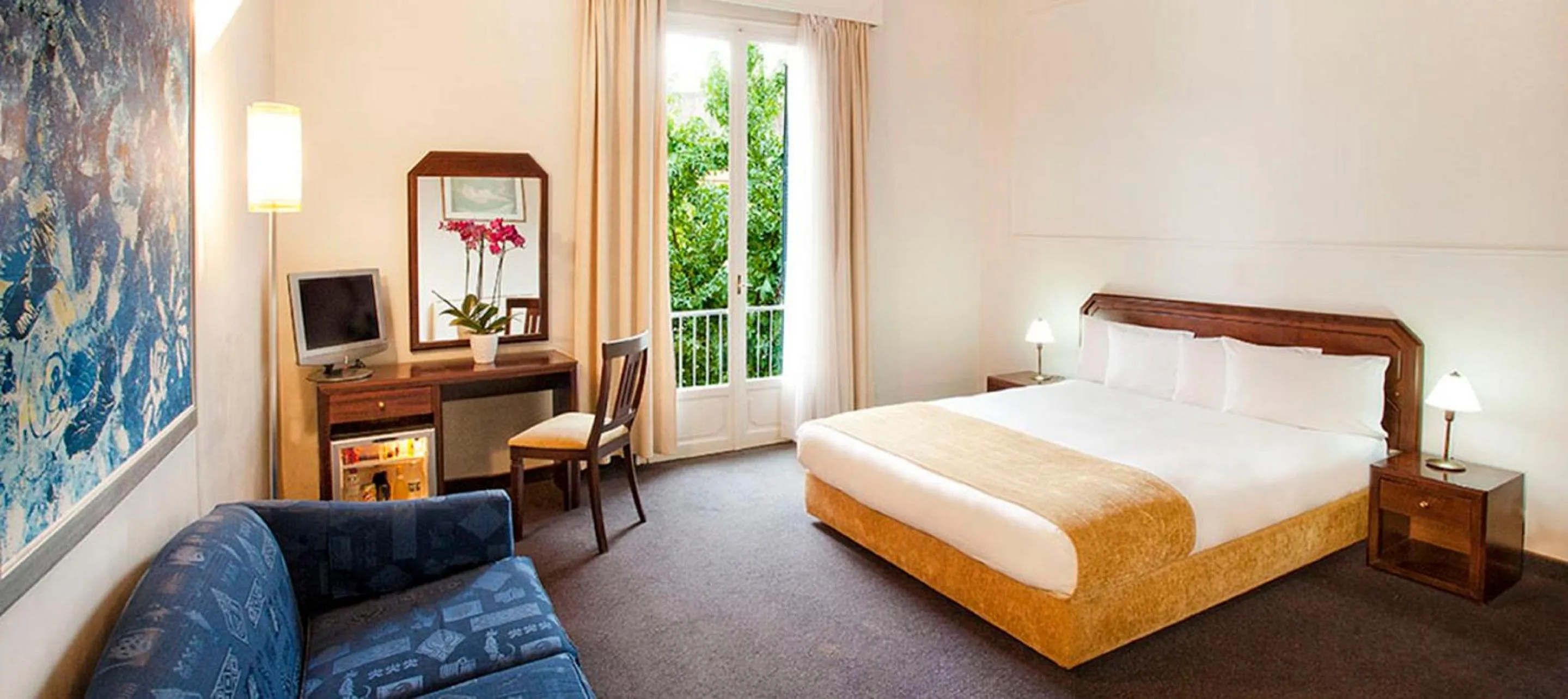 Photo of the whole room, Bed in Arni Hotel Domotel