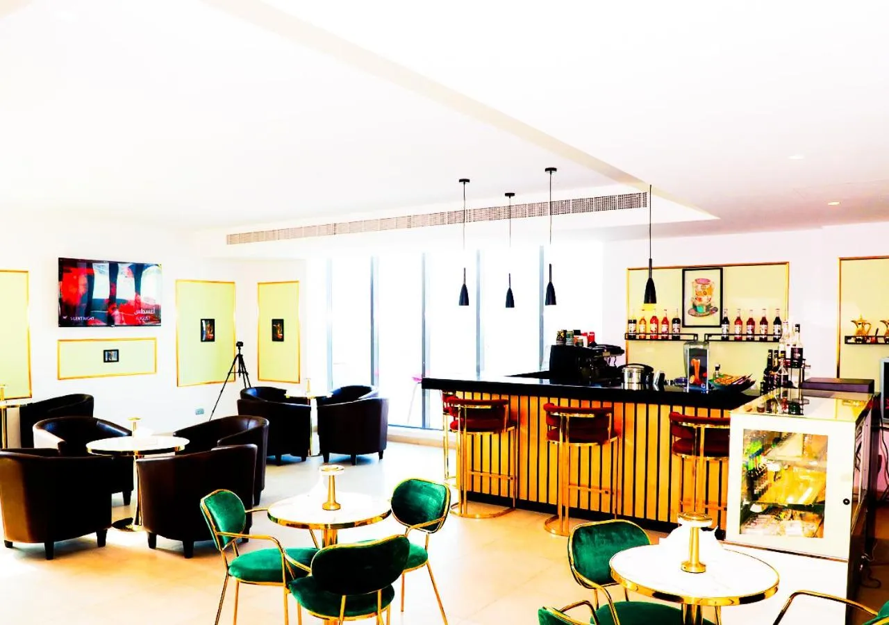 Food and drinks in Farhan Tower