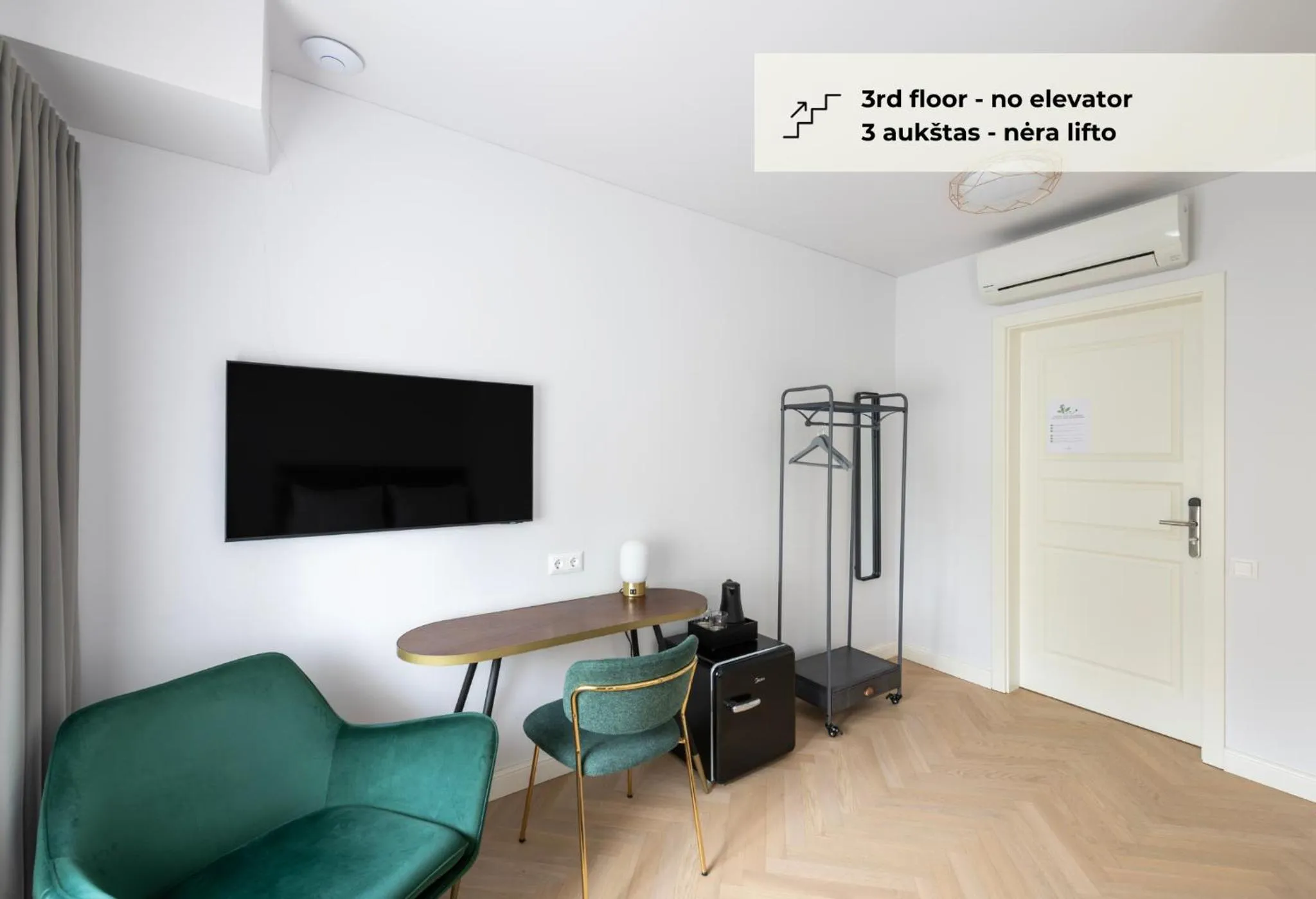 TV and multimedia in GRAND CROWN