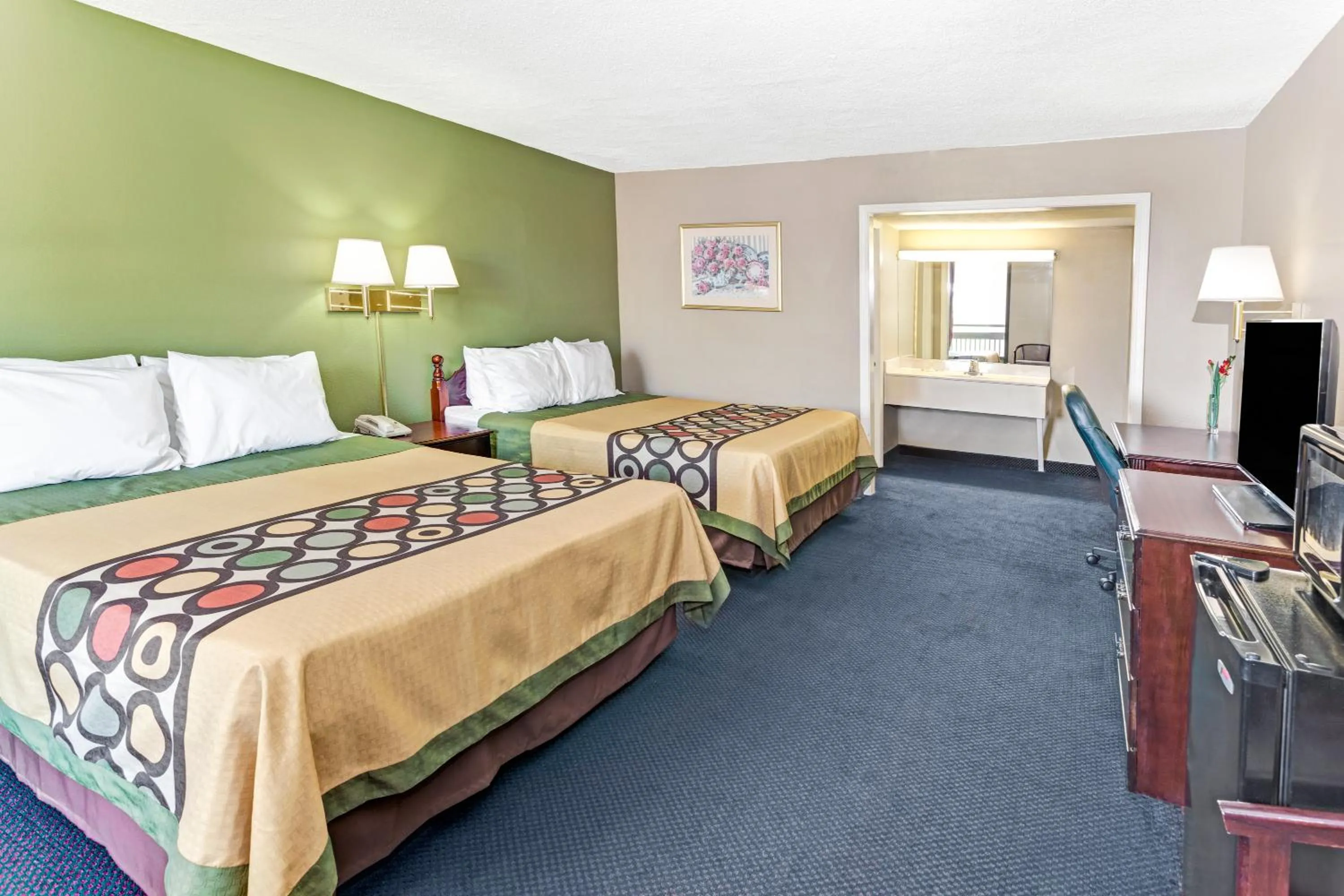 Bedroom, Bed in Super Inn & Suites Carrollton