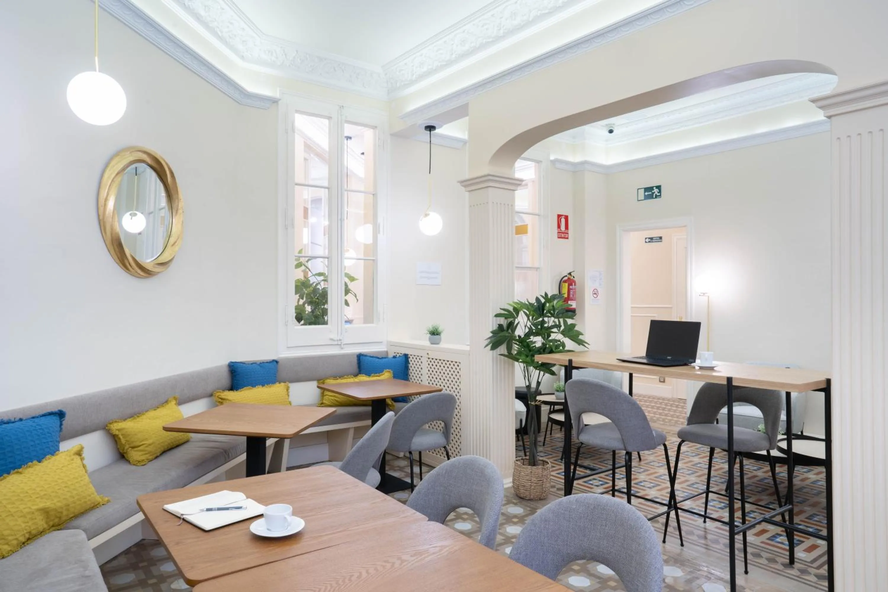 Property building in Feelathome Casa Bertrand