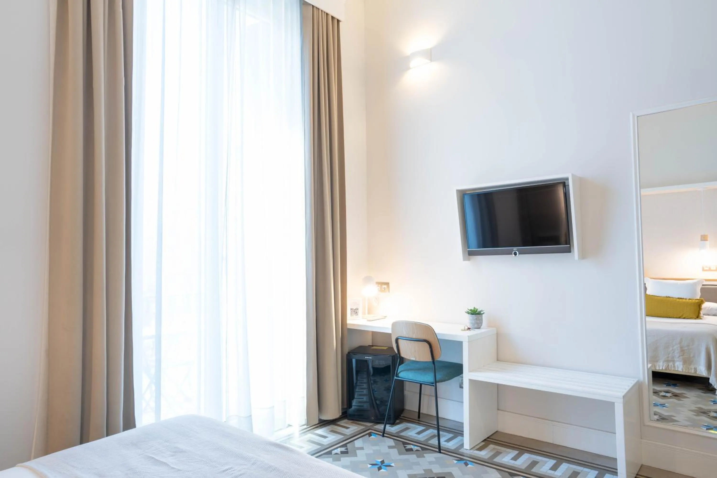 TV and multimedia, Bed in Feelathome Casa Bertrand