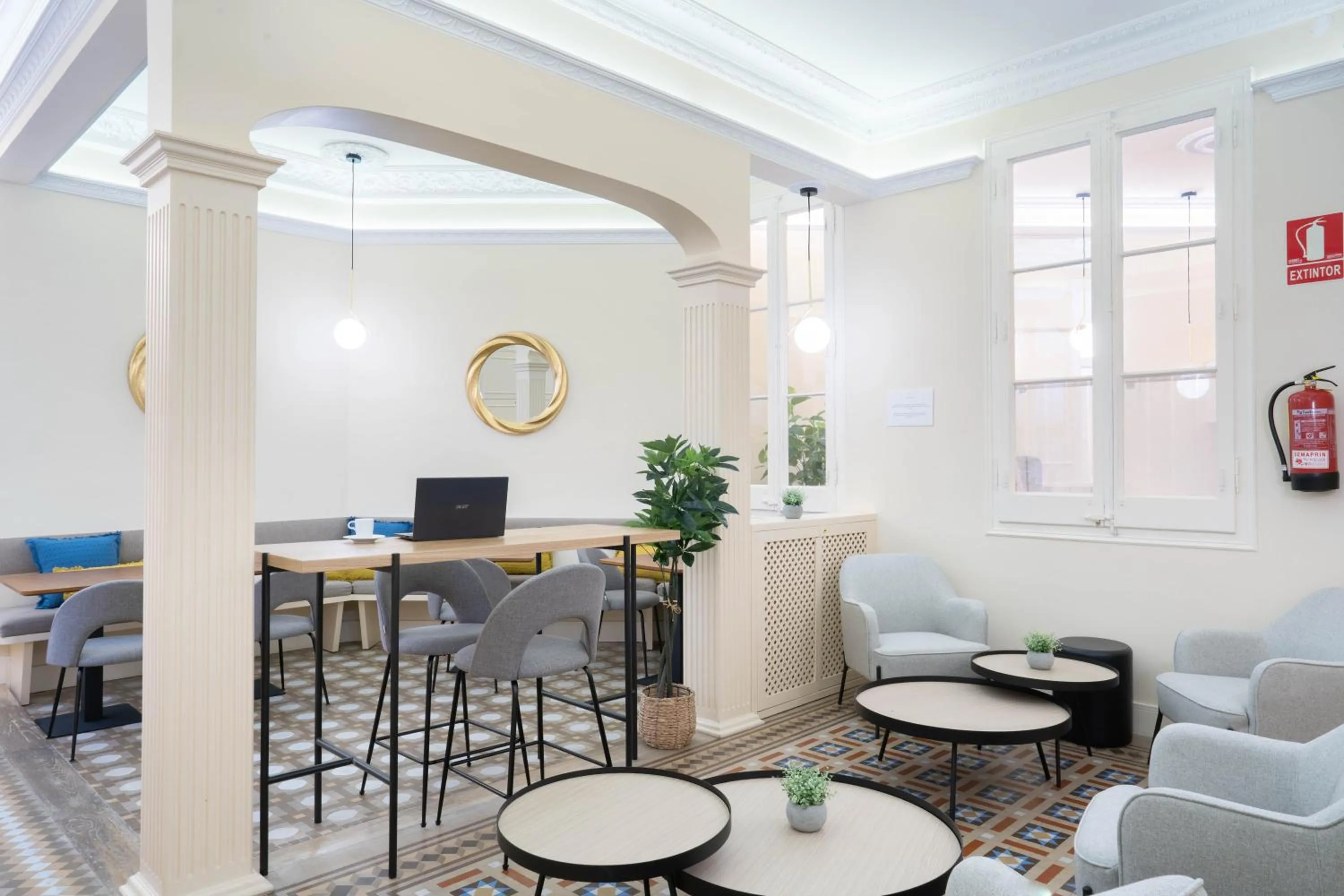 Property building in Feelathome Casa Bertrand