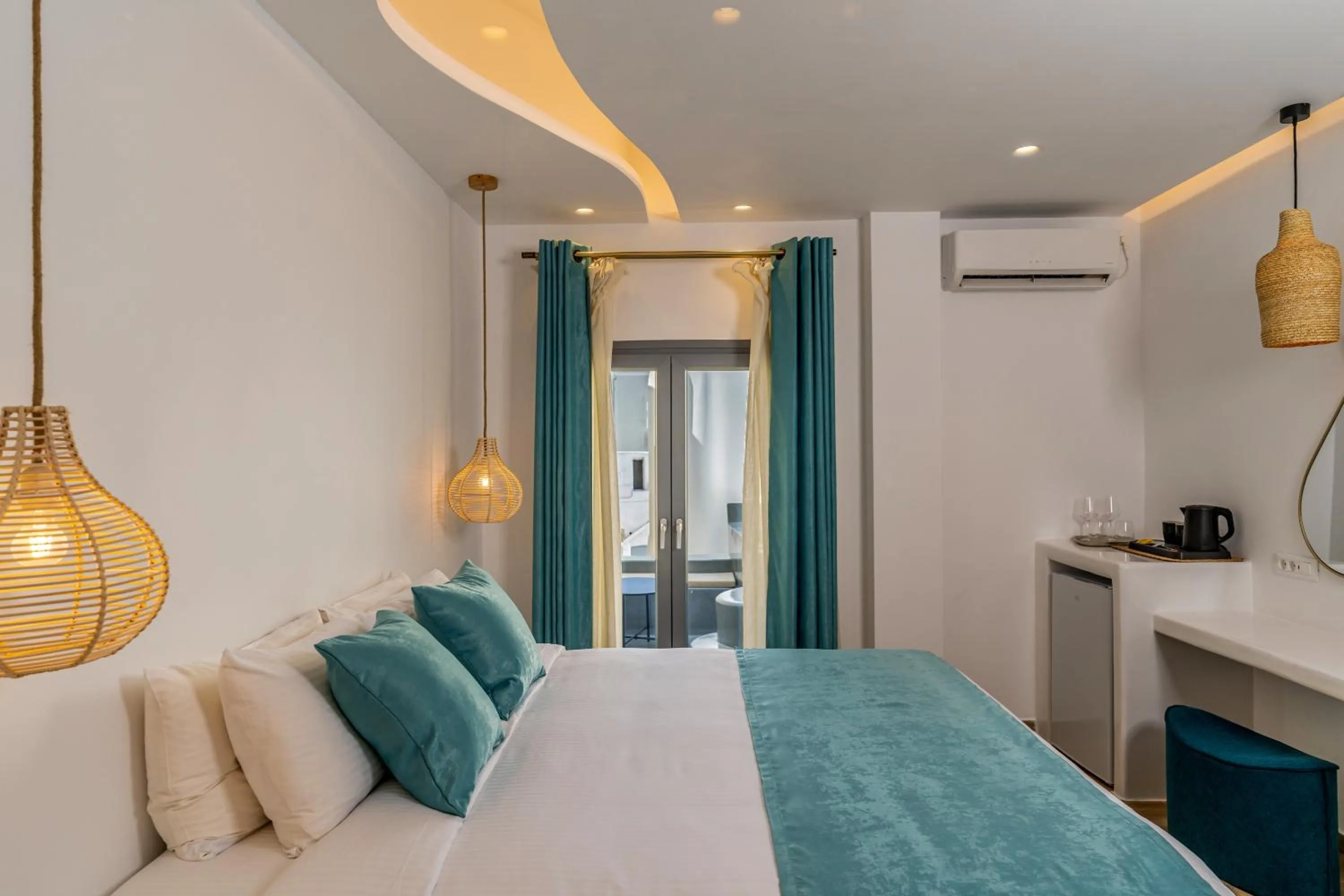 Bedroom, Bed in Kafieris View