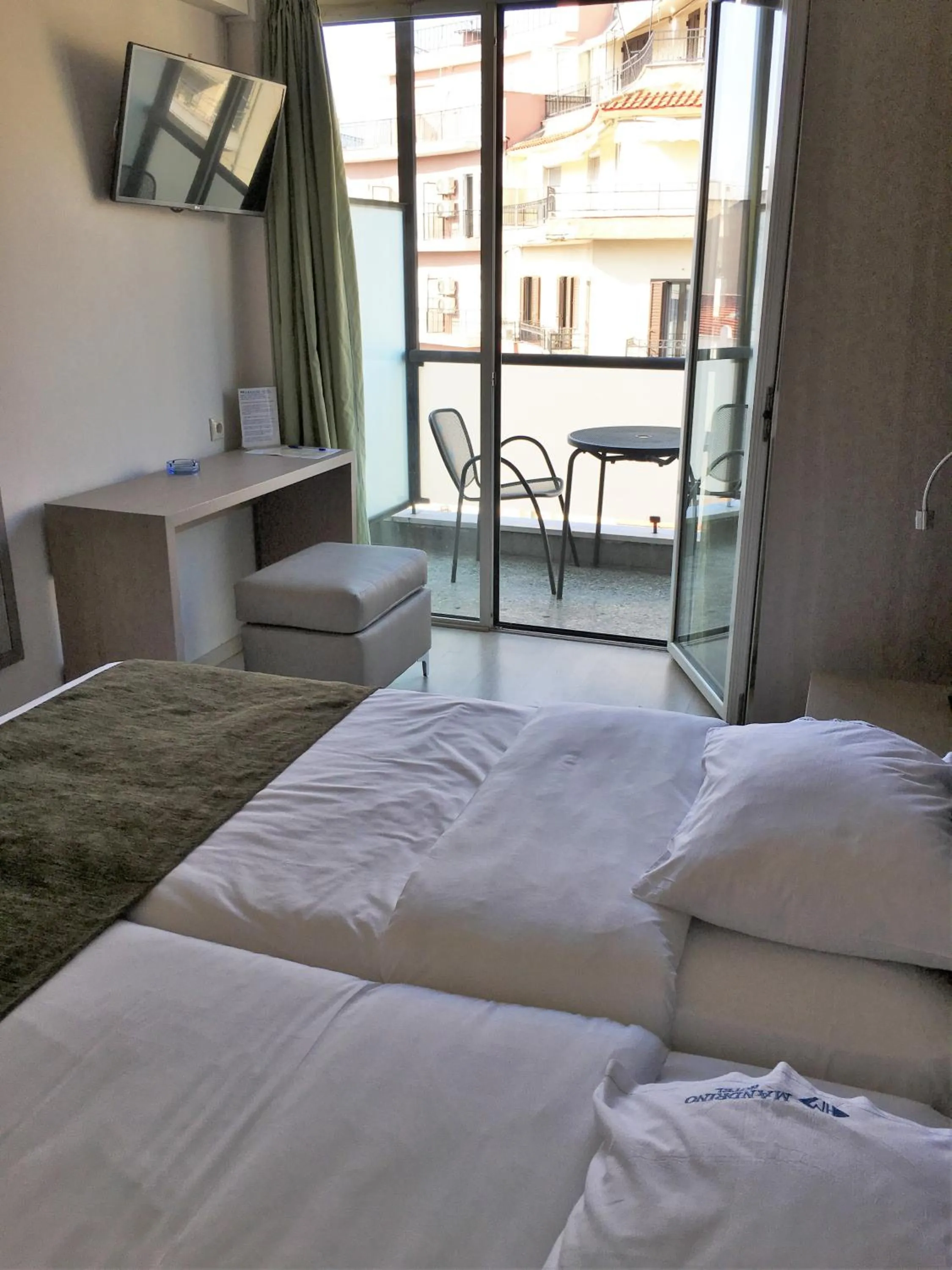 TV and multimedia, Bed in Mandrino Hotel