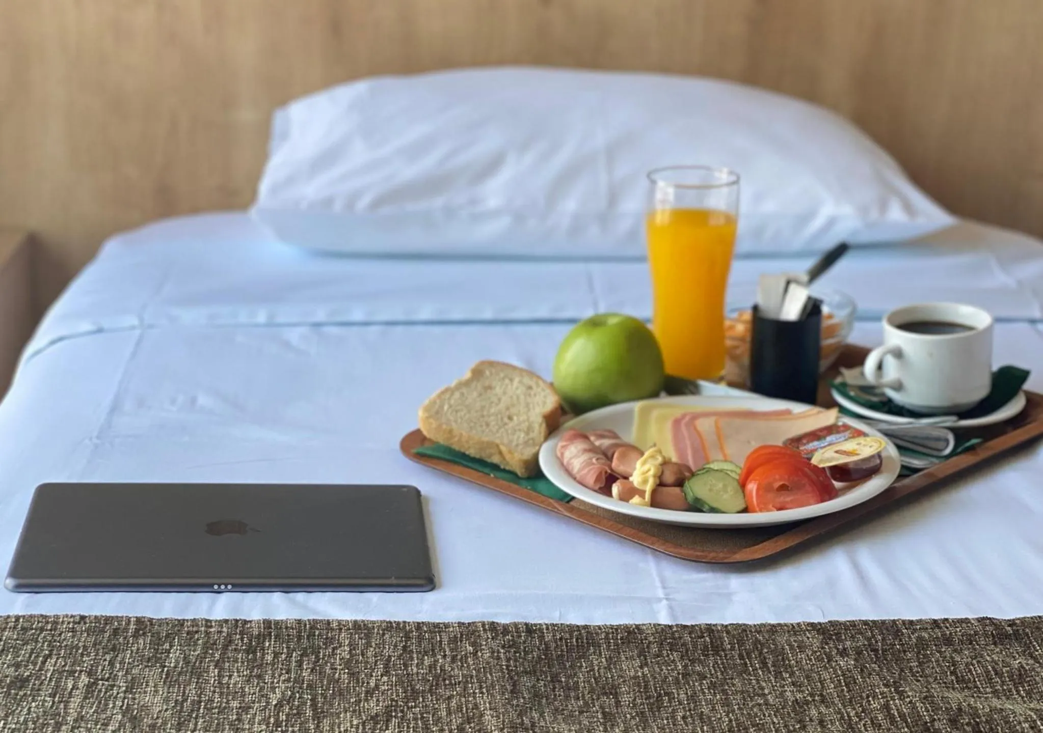 Breakfast, Bed in Mandrino Hotel