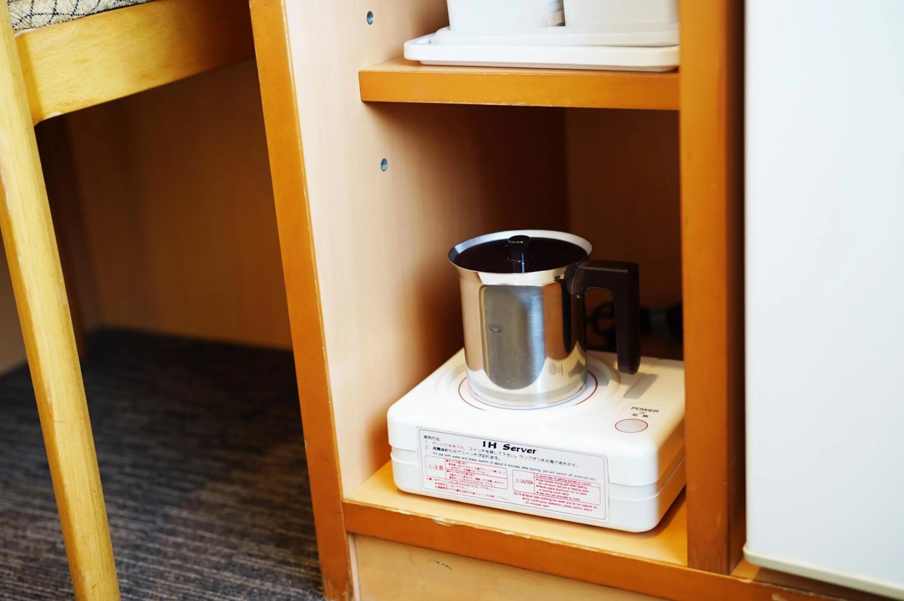 Coffee/tea facilities in Silk Hotel Annex