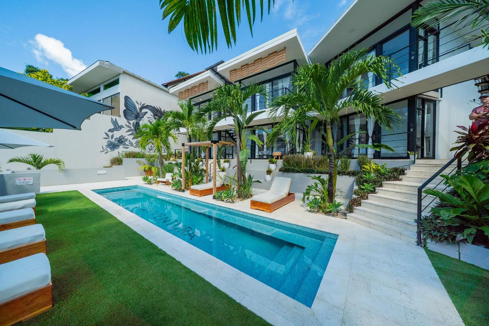 Property building in L'Avventura