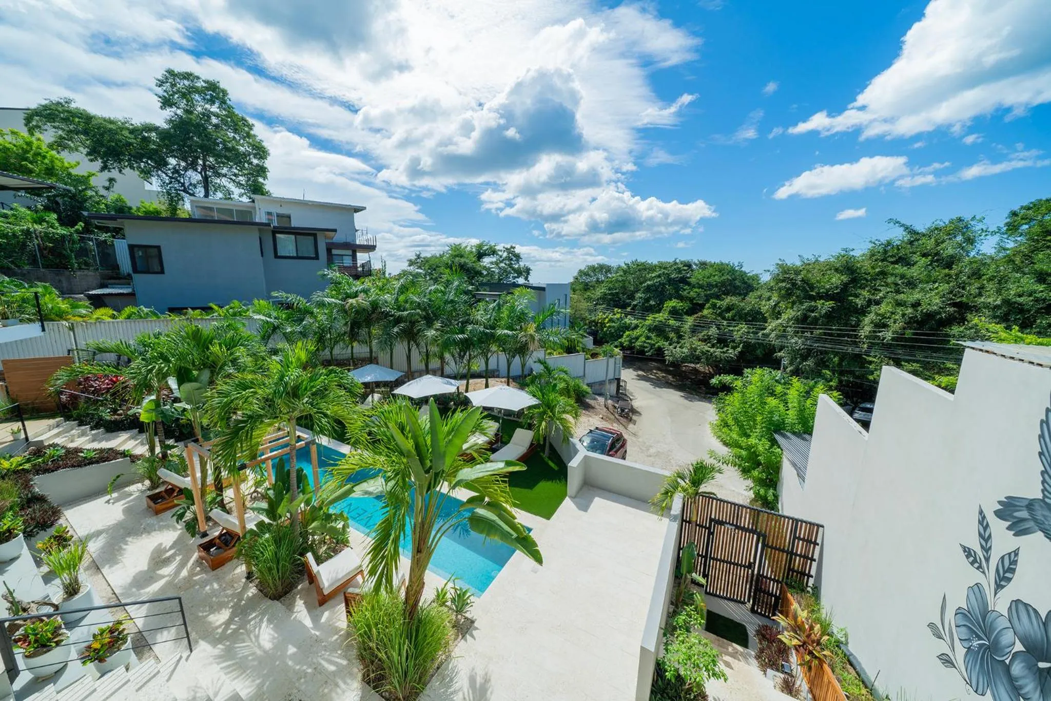 Property building in L'Avventura