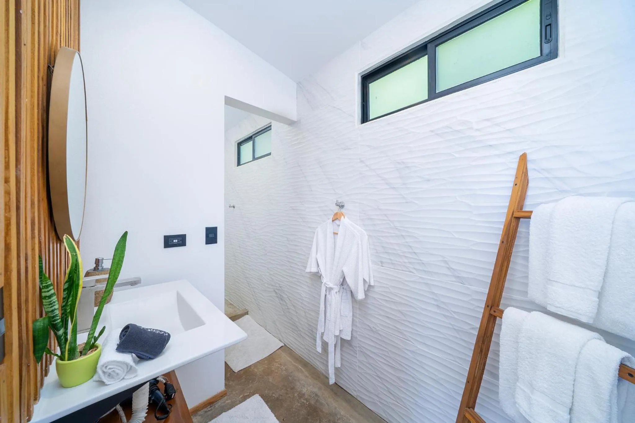 Bathroom in L'Avventura