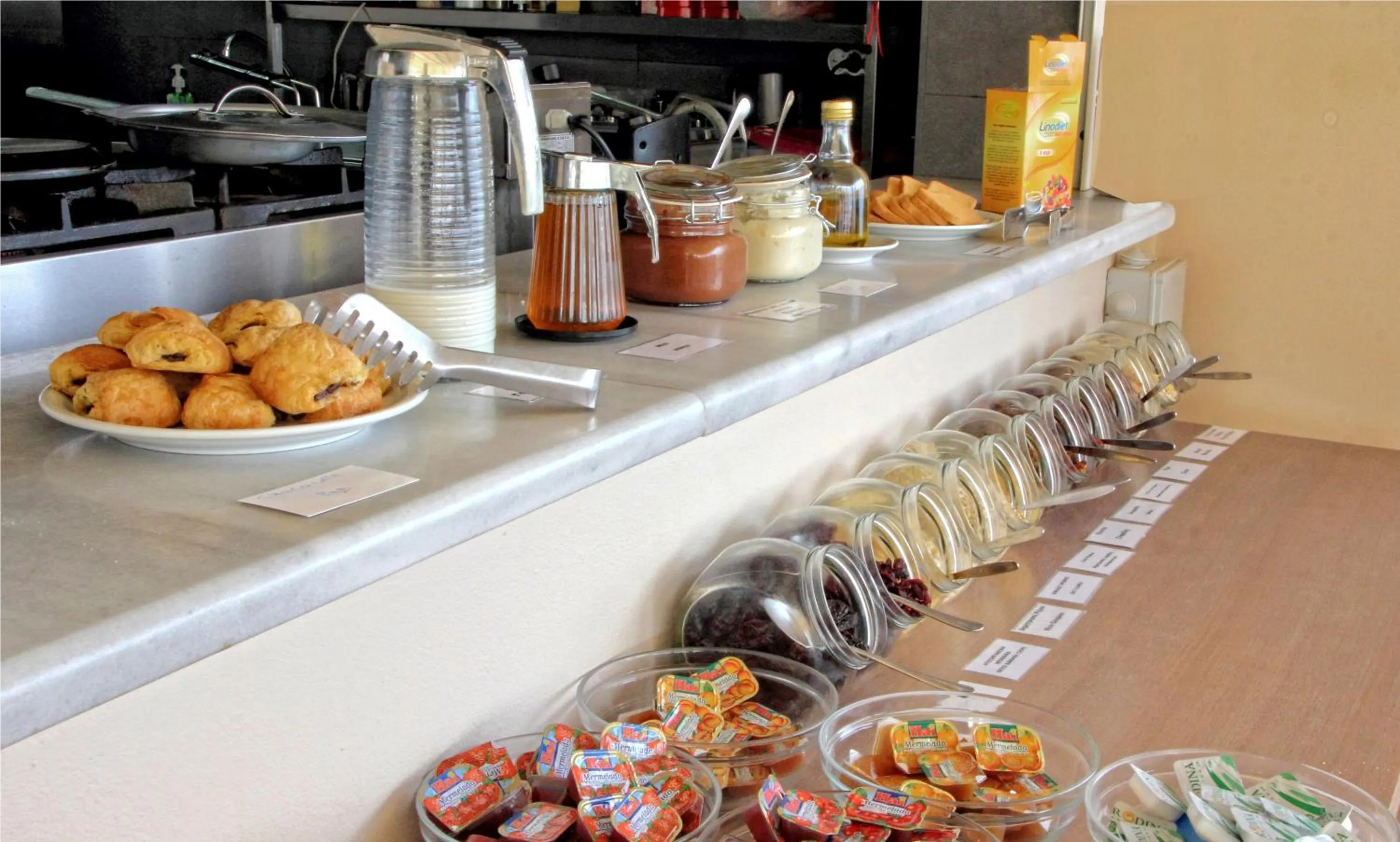 Continental breakfast in Renieris Hotel